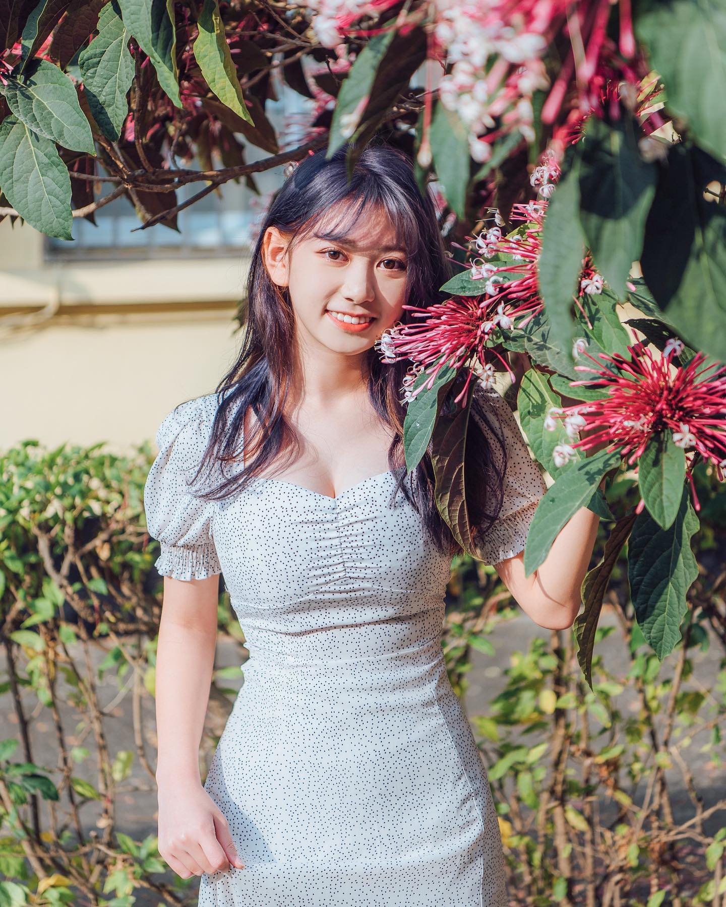 天生美顏「以涵」萬惡的好身材讓人血脈噴張，那乳量好凶悍！-第1章-图片3