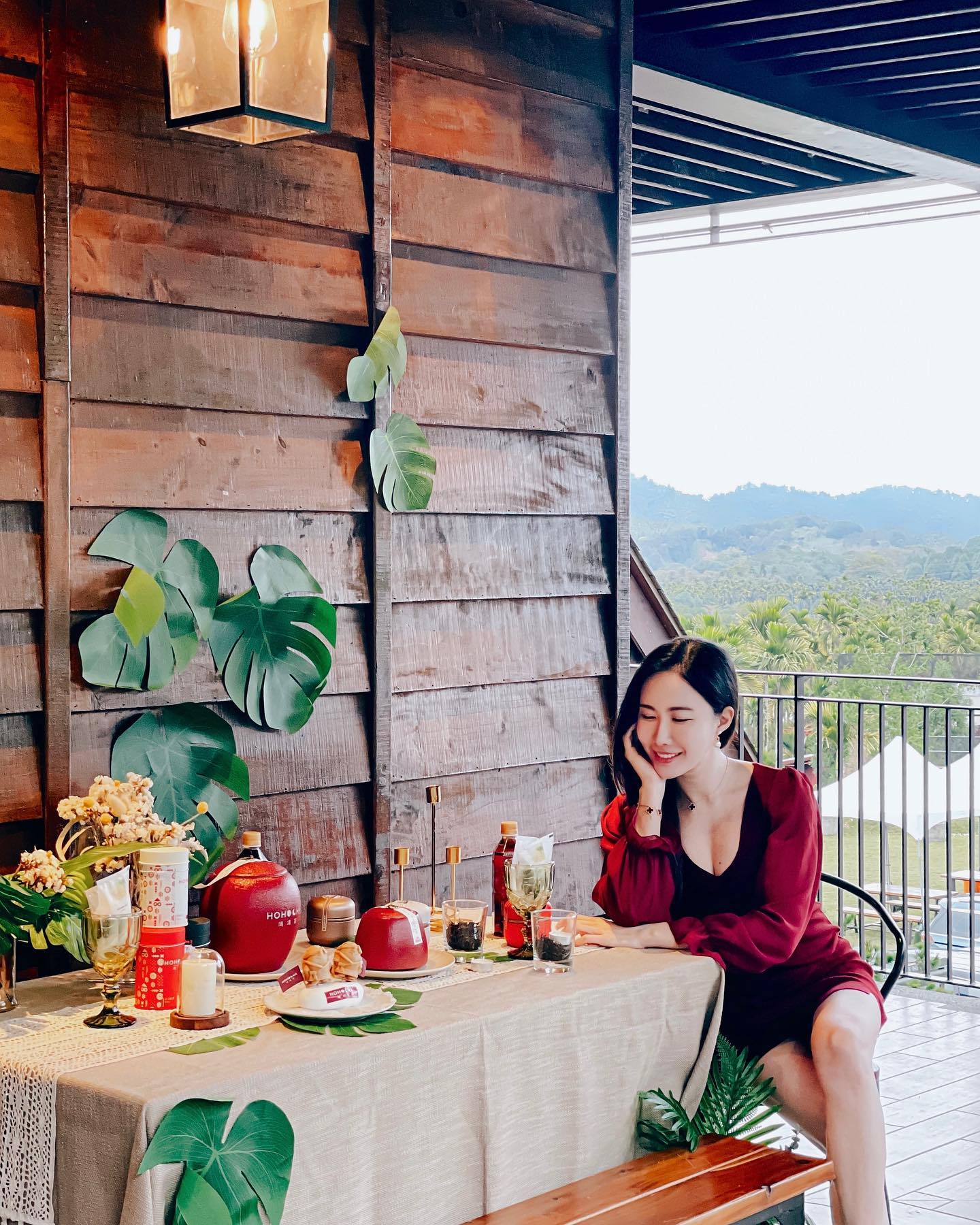 飽滿妹子「dora」巴掌臉+電眼，邪惡視角猛到受不了！低胸視角太犯規！-第1章-图片5