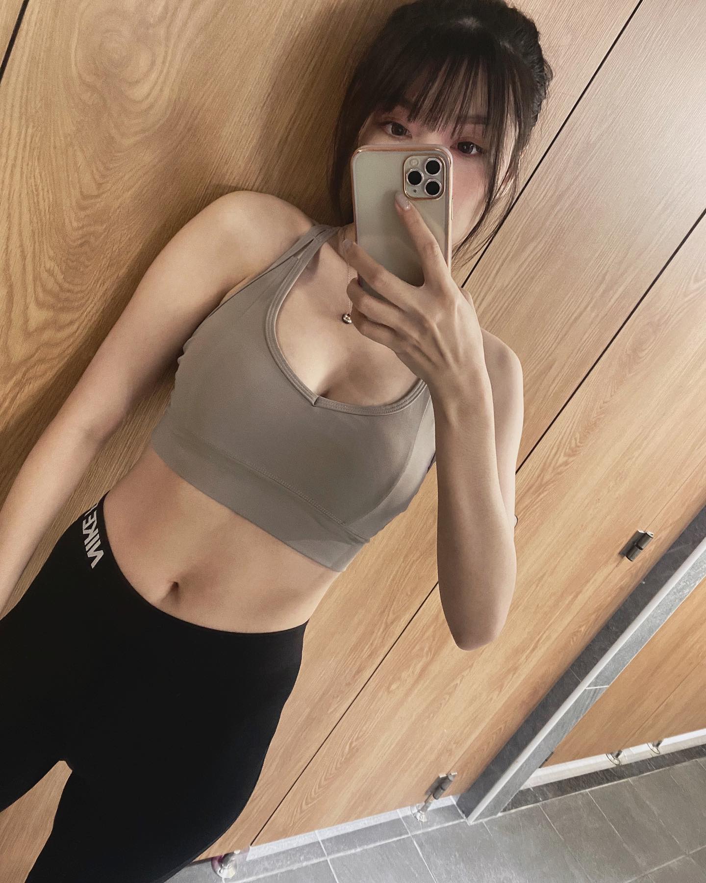 火辣尤物「楊昀蓁」性感長腿太誘惑！ 美貌太驚人「美胸好身材」畫面好犯規！-第1章-图片6