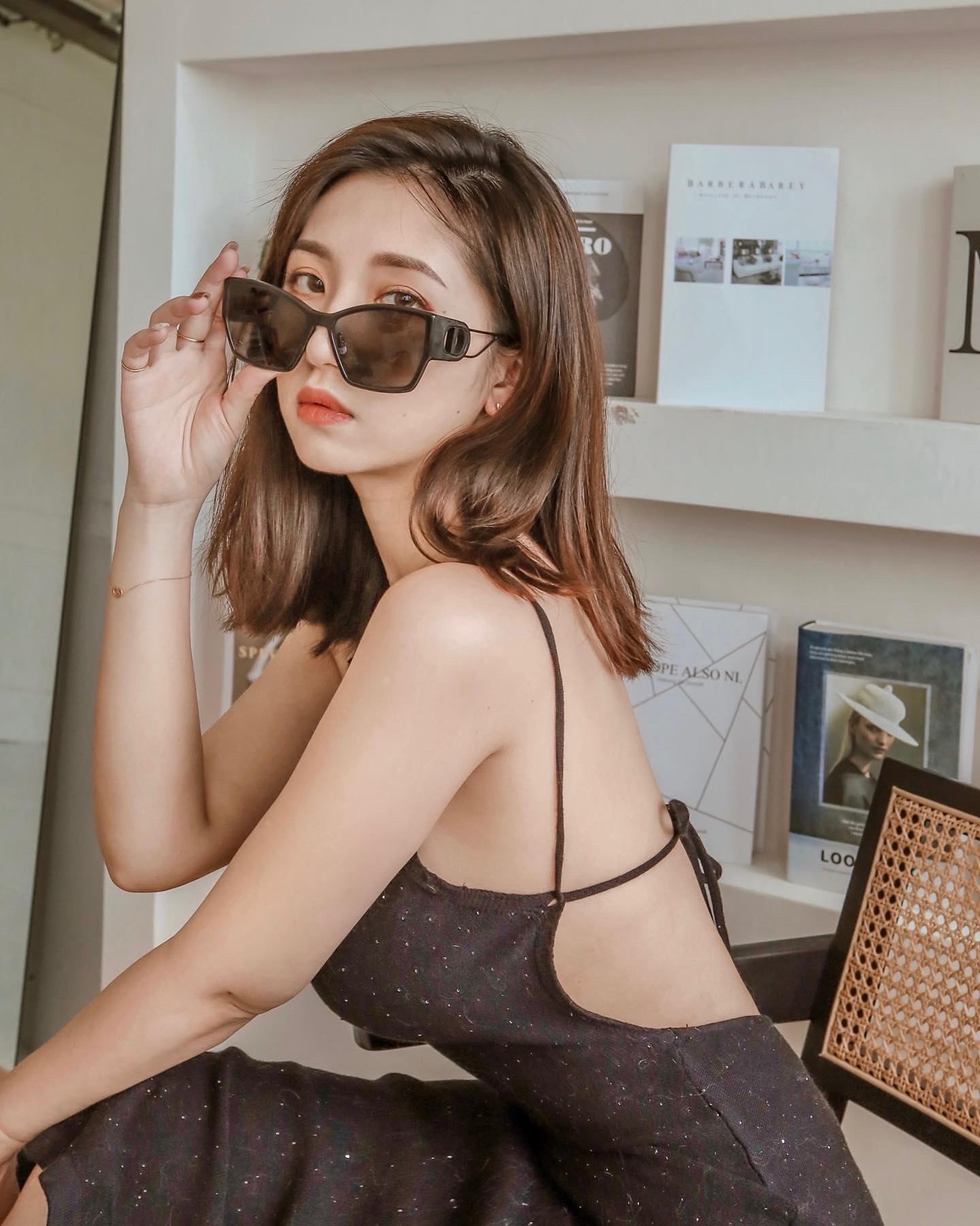 運動正妹「何蓁」極品好身材讓人想戀愛了，超飽滿美乳讓人受不了啦-第1章-图片9