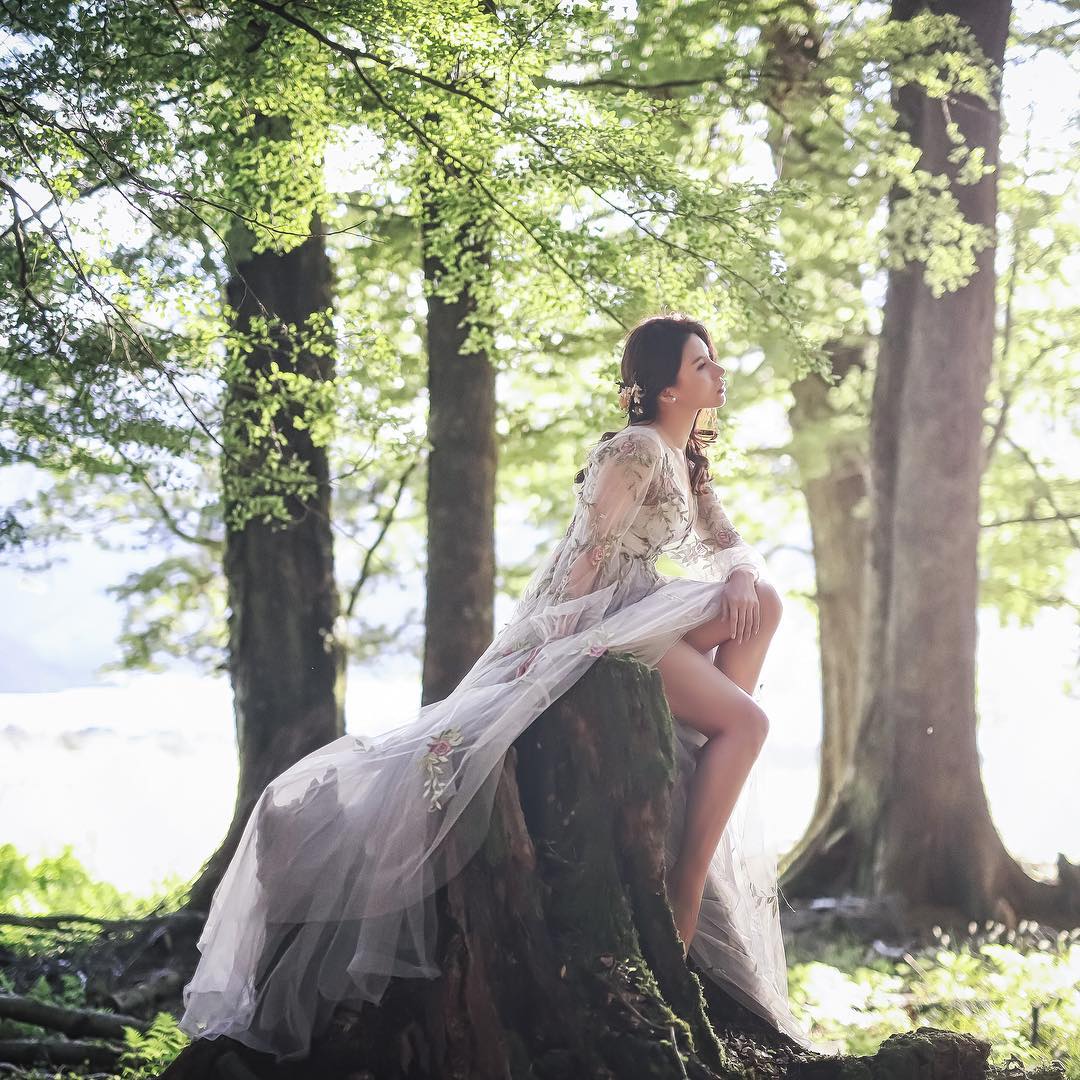 極品氣質醫師「許書華」往下一看還有超細長腿，完全就是天菜啊！-第1章-图片1