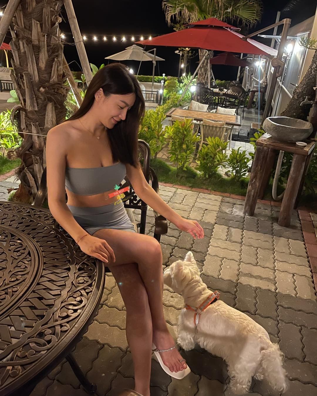 「夏小芯」烏黑長髮+甜美笑容，超氣質外型讓人戀愛了「乳力全開」畫面太養眼！-第1章-图片1