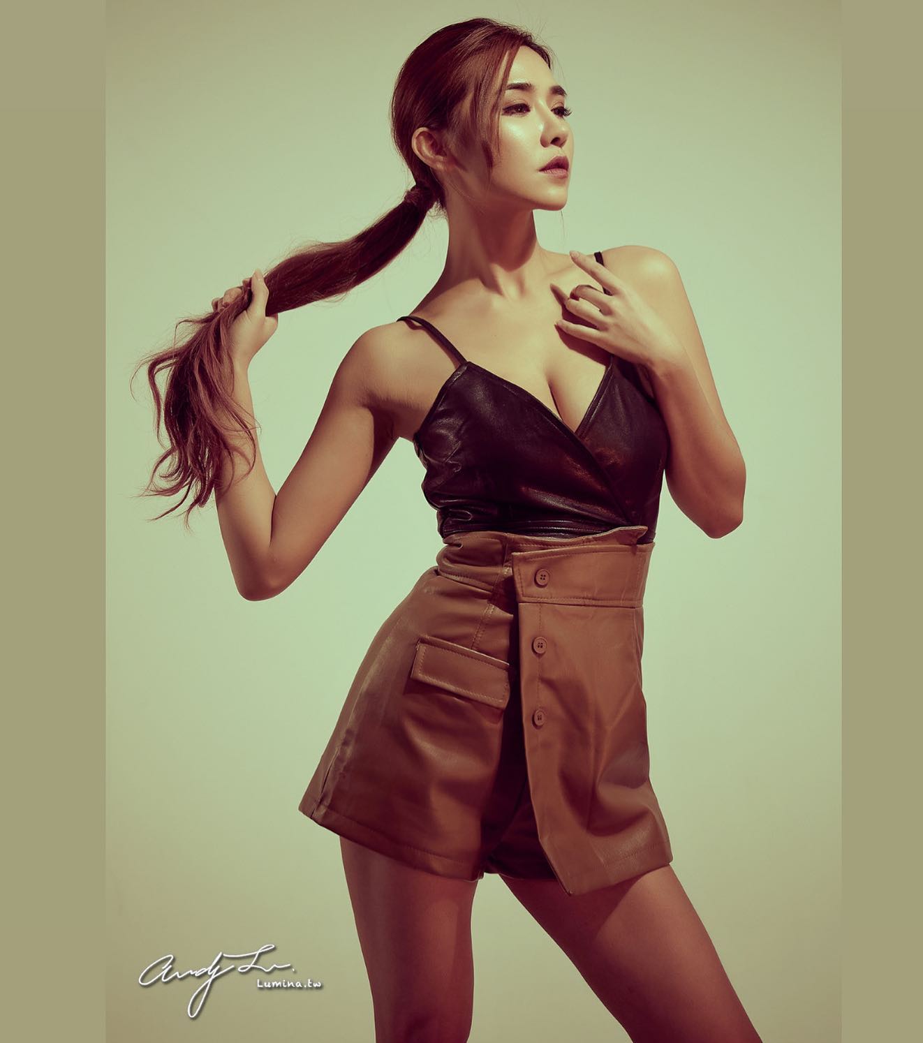 長腿女神「橫綱凱咪」穿什麼衣服都遮不住豐滿的上圍！視角犯規到根本無法專心-第1章-图片7