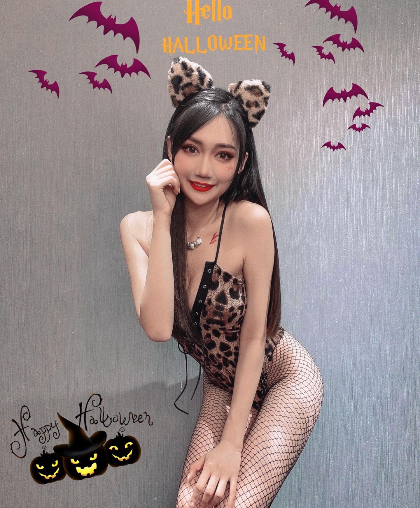 長腿姐姐「婷婷」超猛豪乳溝讓人看醉了，極品白嫩長輩都要溢出來了-第1章-图片6