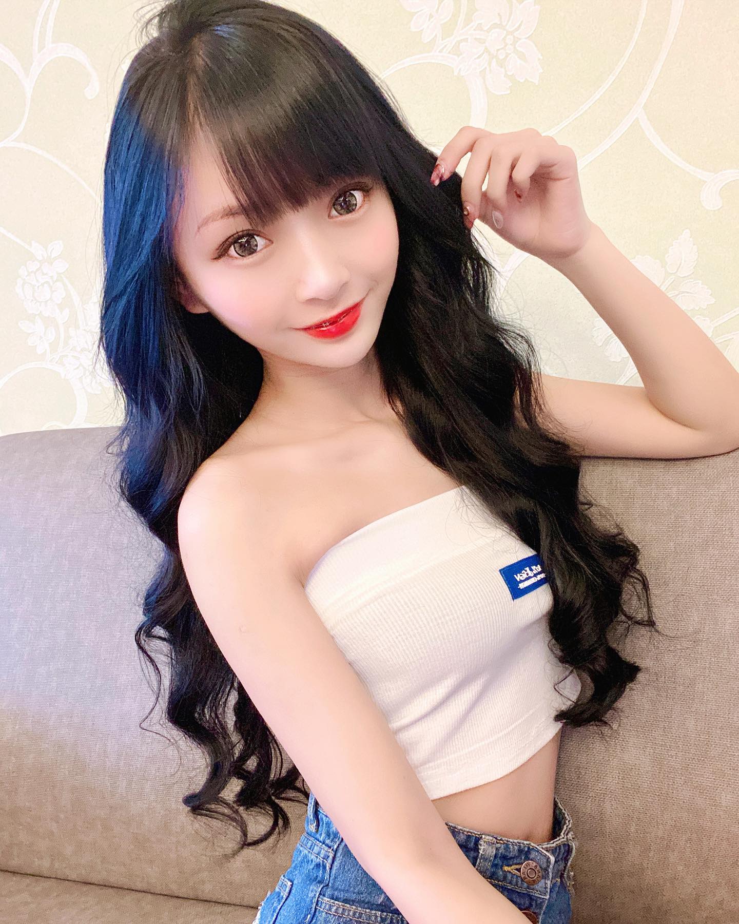 清新奶妹「小洋榛」一雙會笑的眼睛，還有超細長腿，「極美車頭燈」太厲害！-第1章-图片7