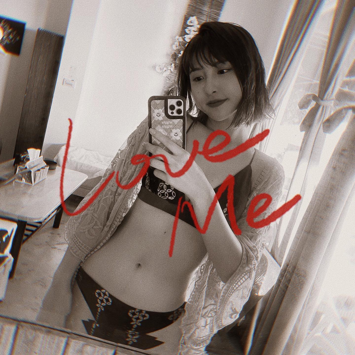 「峮峮」長腿太誘惑！超犯規「乳能量」引人遐想，大露「白皙爆乳」-第1章-图片9