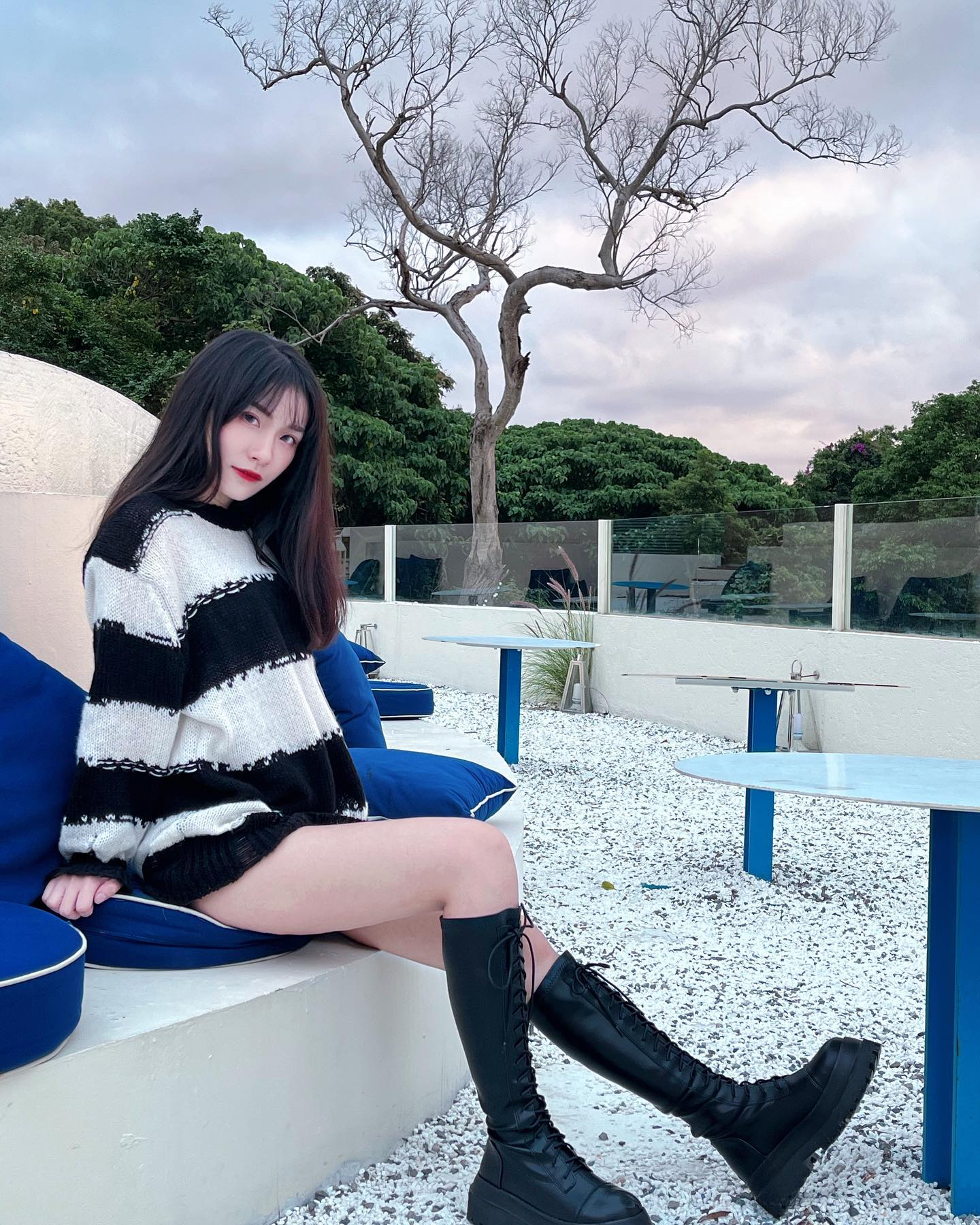 甜美天菜「Yuna」狂露「麻糬乳」！露出驚人長腿，白嫩的美乳身材整個逼死人啊！-第1章-图片8