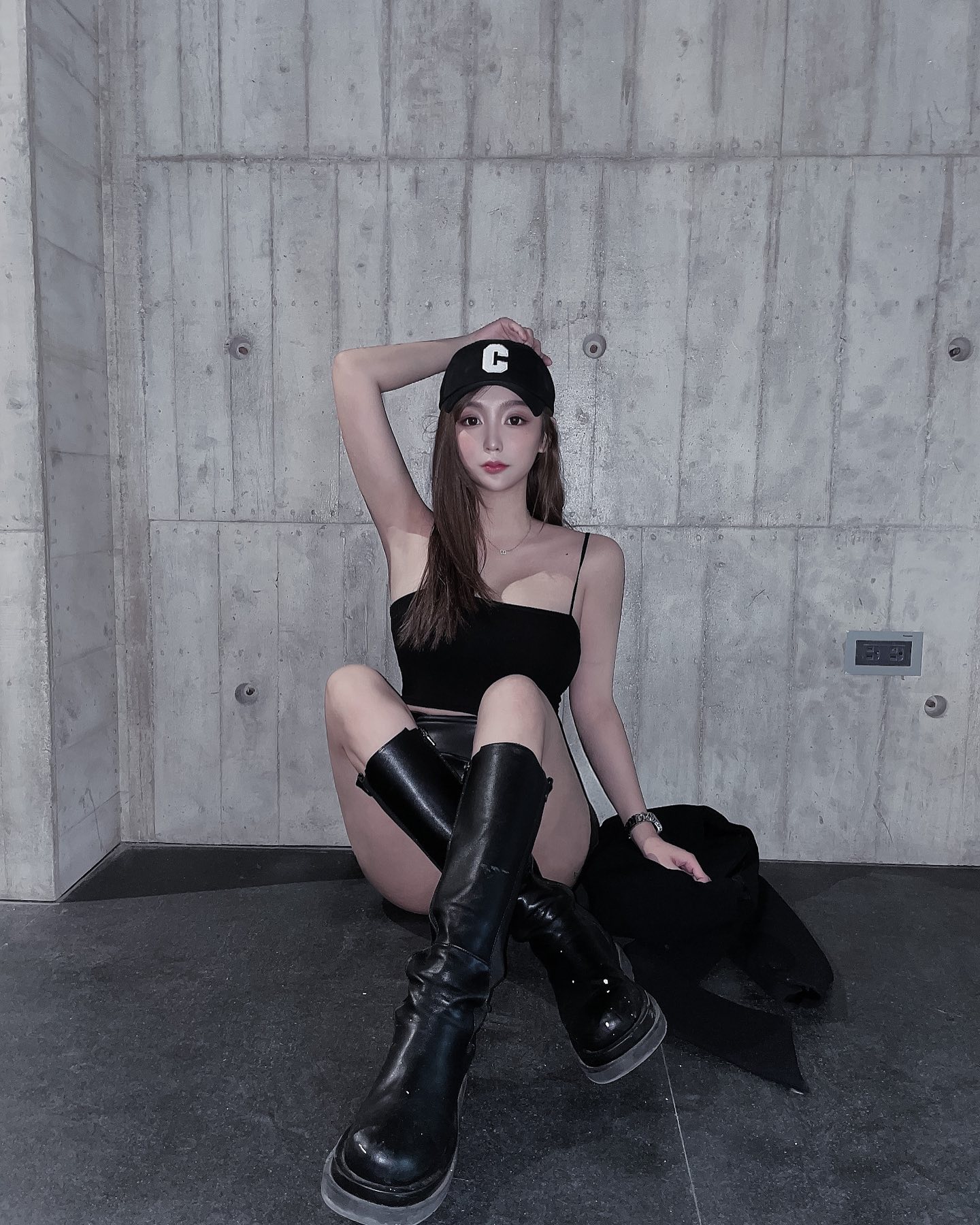 爆乳正妹「Betty珼珼」傲人上圍太迷人啦！「深邃事業線」讓網暴動啦！-第1章-图片3