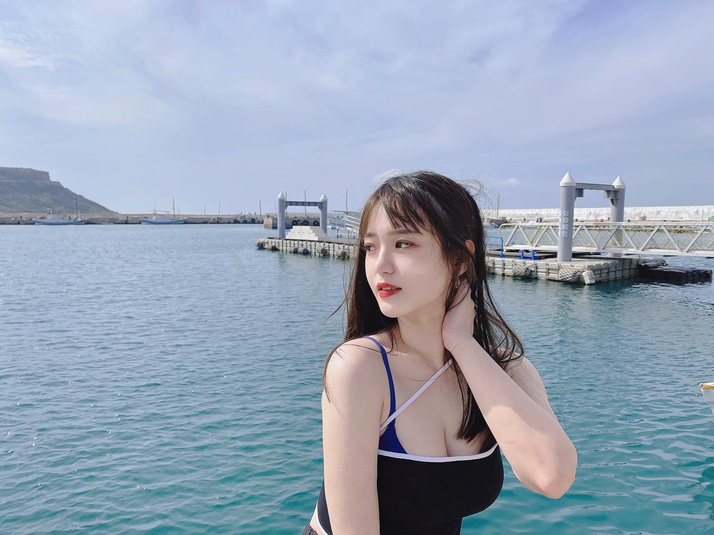 極品美女「王緒緒」美乳形狀邪惡到受不了！畫面有夠養眼，精緻美顏擄獲人心-第1章-图片3