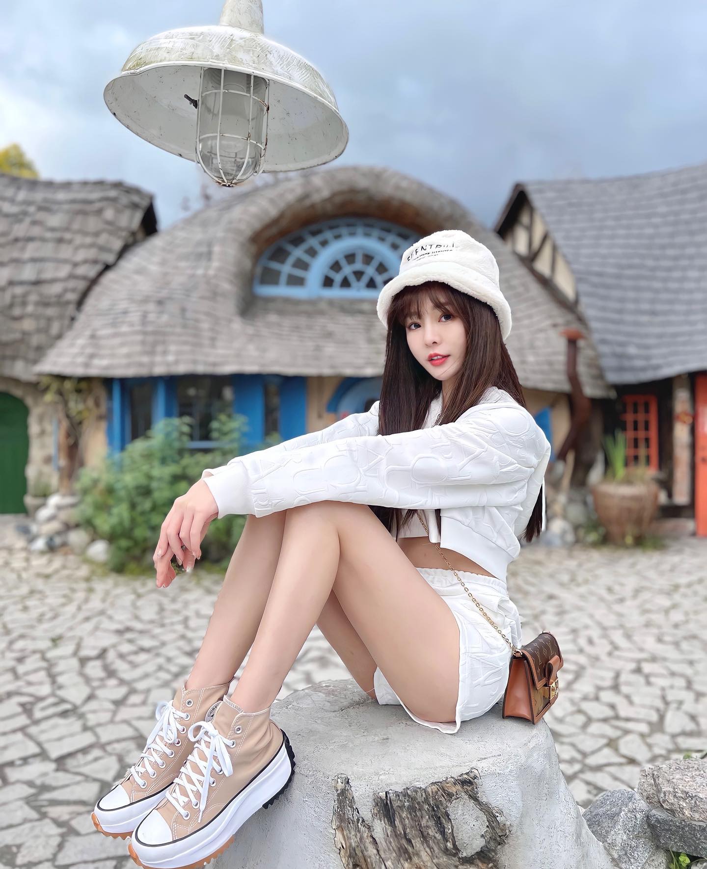 「倪暄Eli」滿滿的「甜美笑容」氣質滿分，雪白辣腿＋白皙美乳太極品！-第1章-图片8