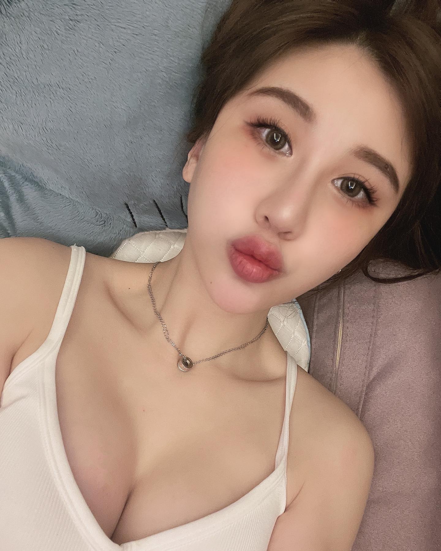 女神魅力「唯唯」各種「養眼視角」不斷朝正面襲來！看起來太軟綿了！-第1章-图片2