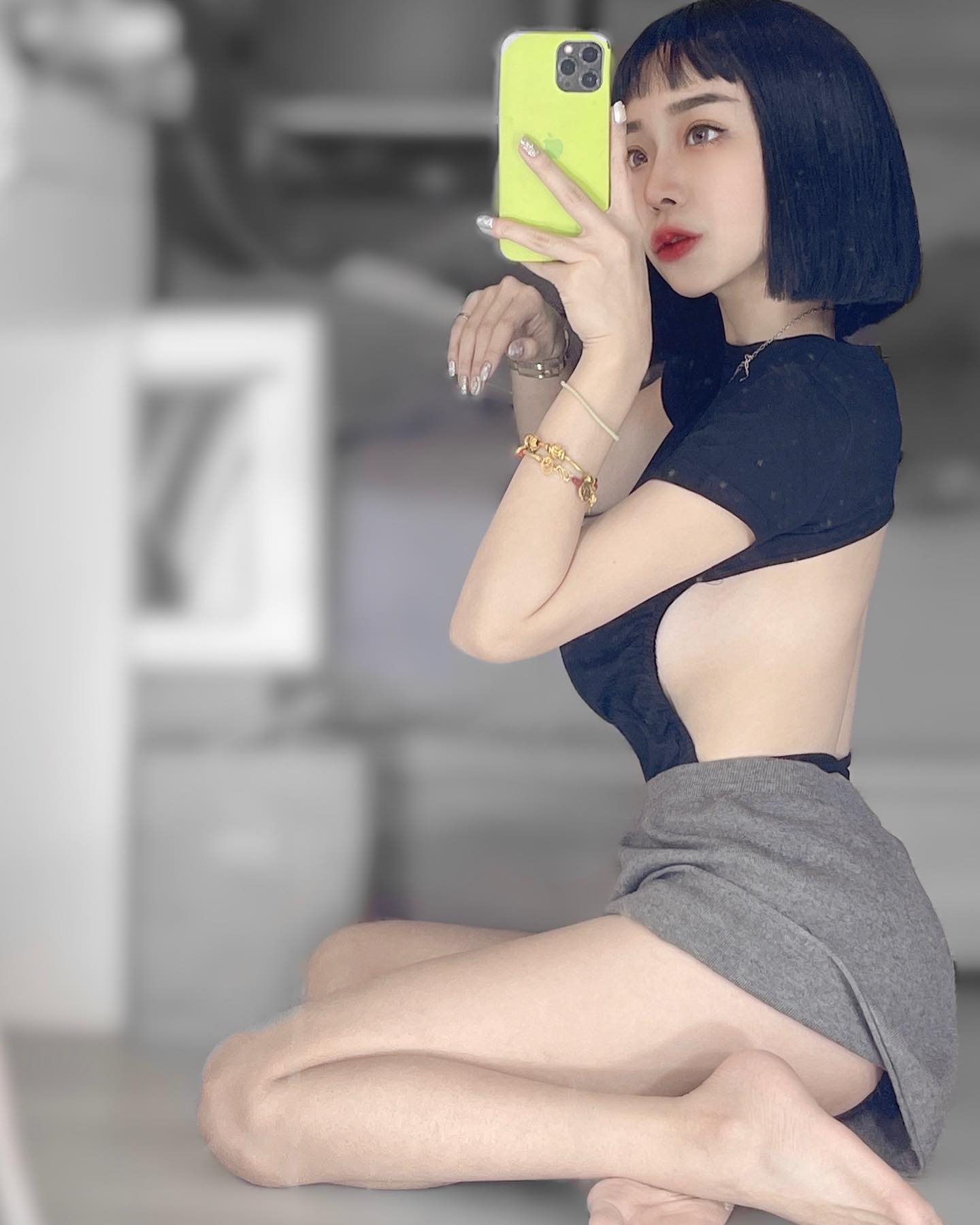 美乳正妹「林衣蘋」性感好身材擄獲網友芳心！「滿滿深溝」狂到受不了！-第1章-图片10