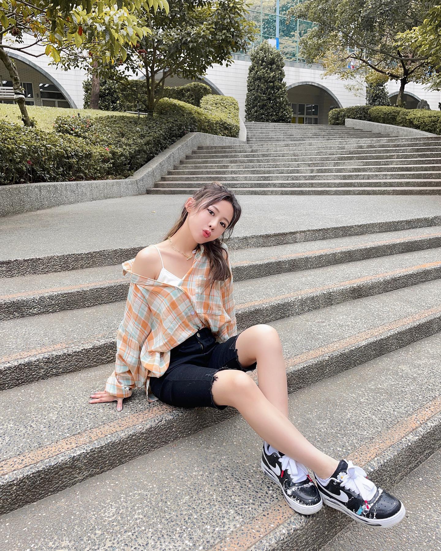 氣質甜心「紀卜心」顏值太正身材超辣，滿滿都是養眼長腿，散發動人氣質覺得戀愛啦！-第1章-图片6