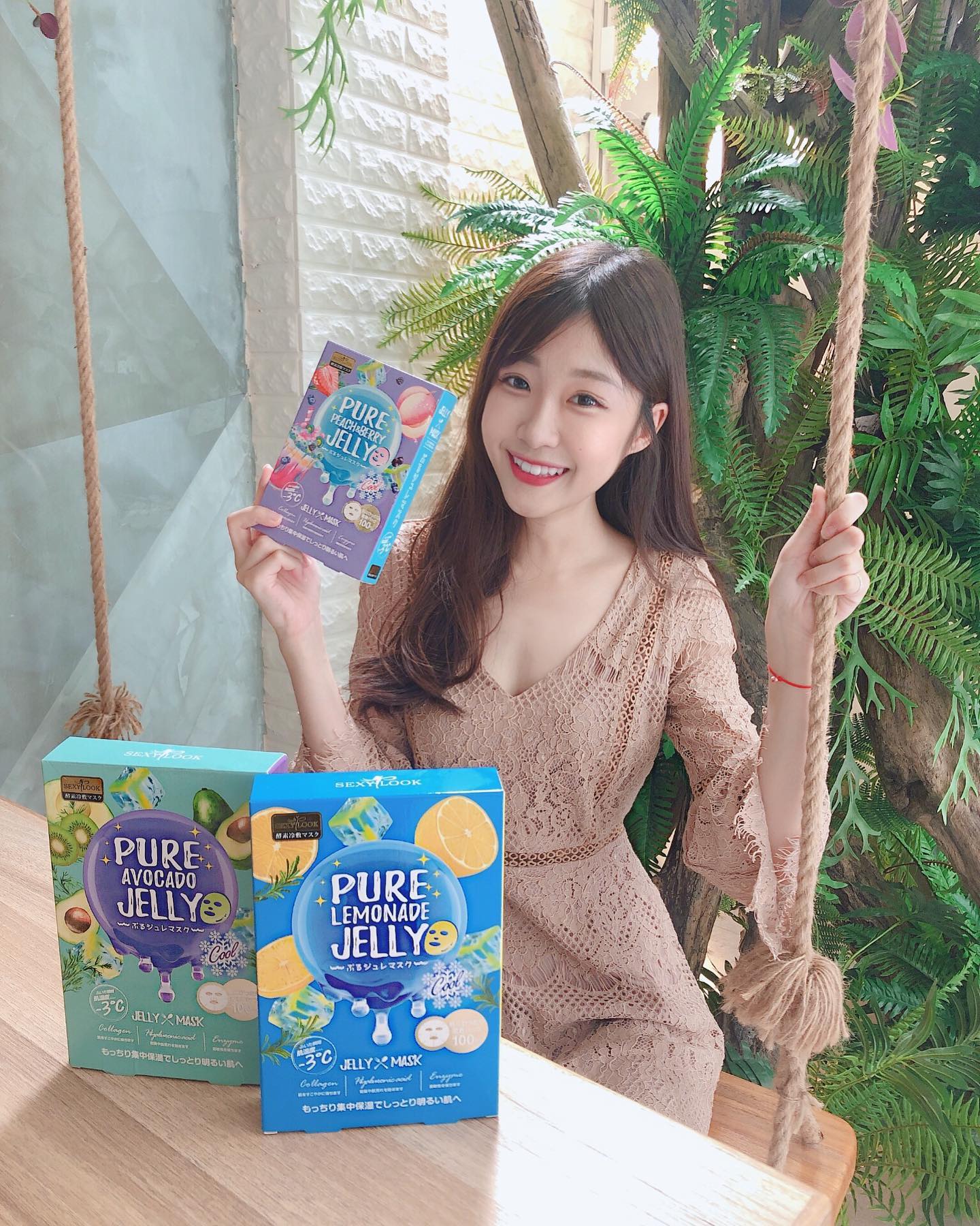 甜美正妹「曼曼」一雙水汪大眼露出甜美笑容，白皙美肌讓人心好癢啊！-第1章-图片2