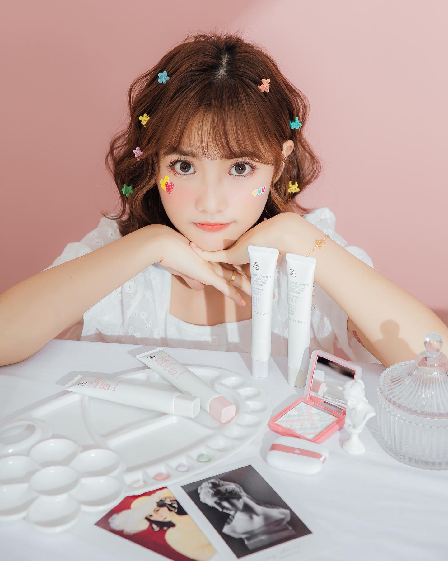 輕熟正妹「NINA」雪白嫩肌令人鼻血狂噴！超有仙氣外型太誘人啦！讓路人都心動了！-第1章-图片1