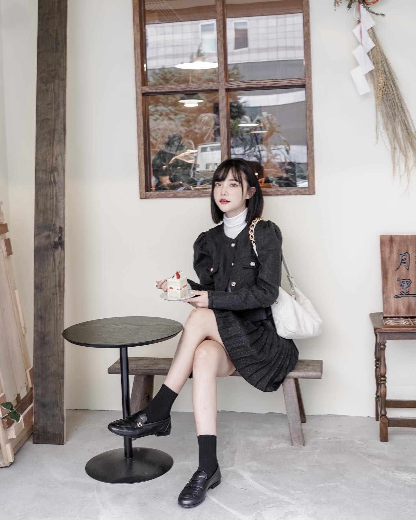 輕熟正妹「NINA」雪白嫩肌令人鼻血狂噴！超有仙氣外型太誘人啦！讓路人都心動了！-第1章-图片9