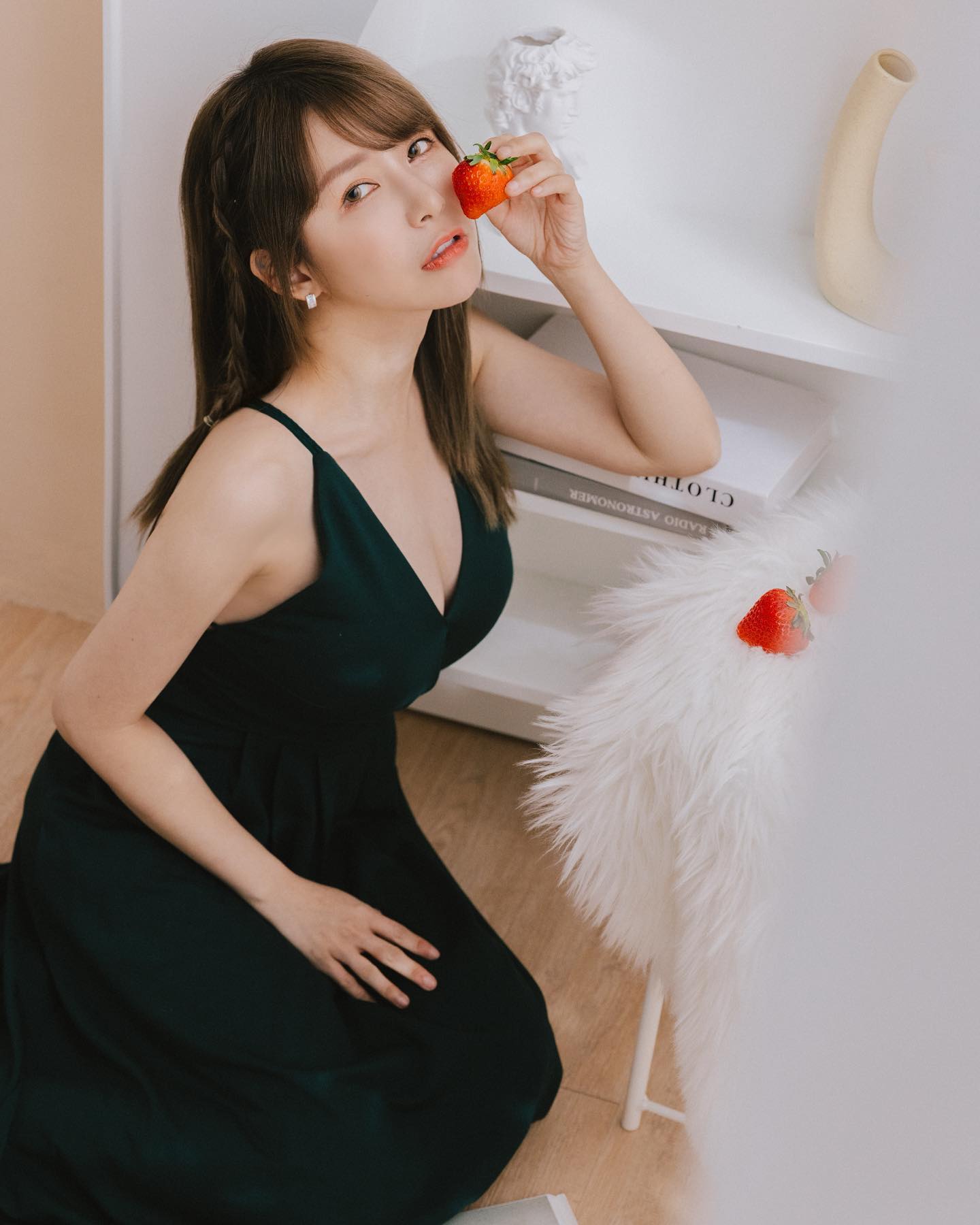 乳量過剩正妹「林妤臻」性感緊緻身材，火辣曲線讓人無法專心，畫面好邪惡-第1章-图片9