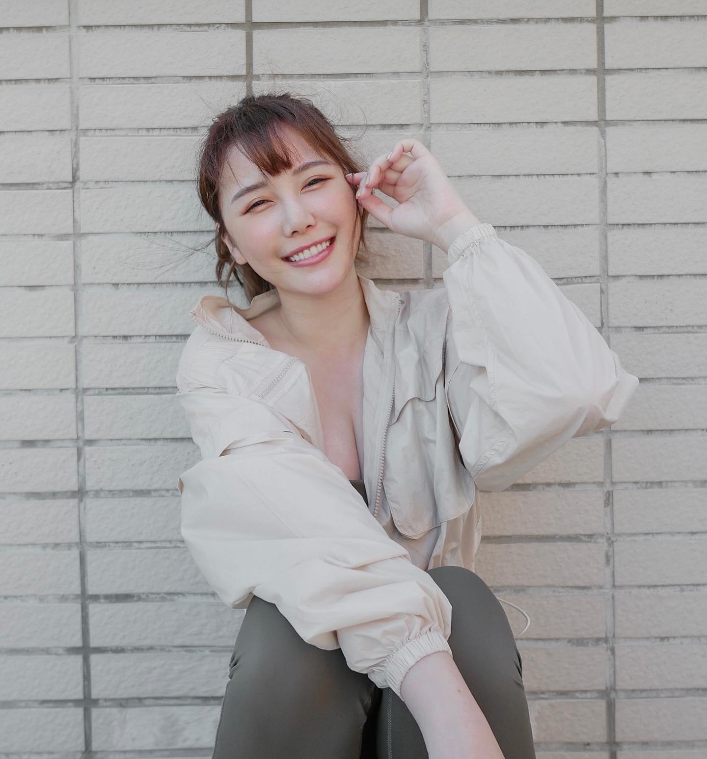 巨乳雪體妹「陳樂樂」兩顆大圓乳要晃出來啦，火辣胴體超優質，逆天顏值迷倒一票人-第1章-图片10