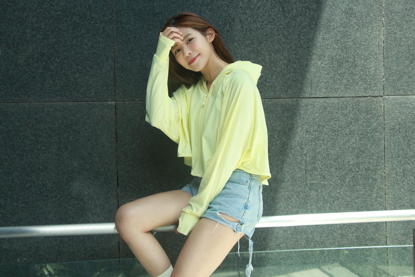 「林萱瑜」清新氣質讓網友戀愛了，這性感身材以後不得了啊「事業線好迷人」-第1章-图片5