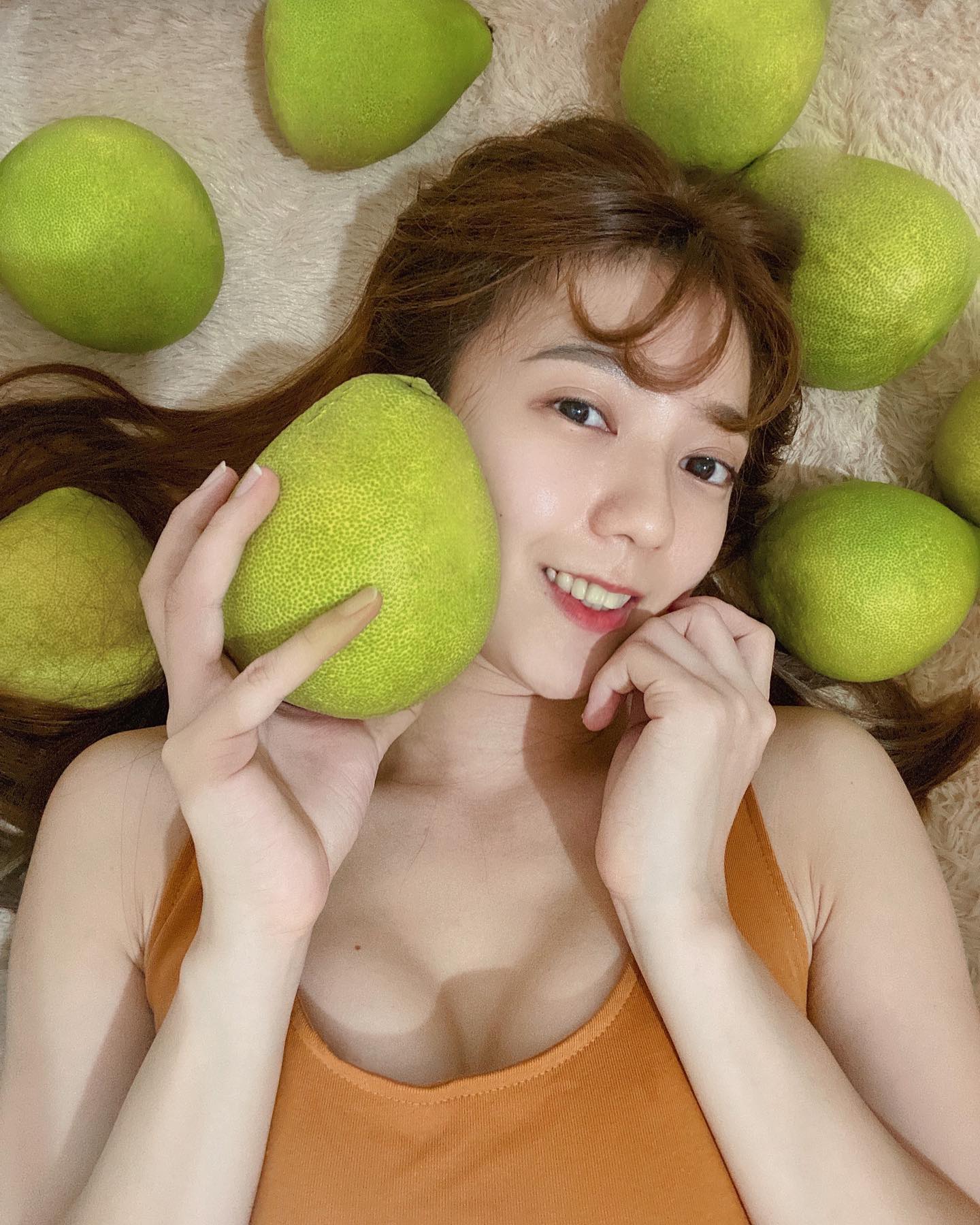 陽光美女「松鼠」迷人曲線直接引爆飢渴浪潮，「誘惑的坐姿」好犯規！-第1章-图片4