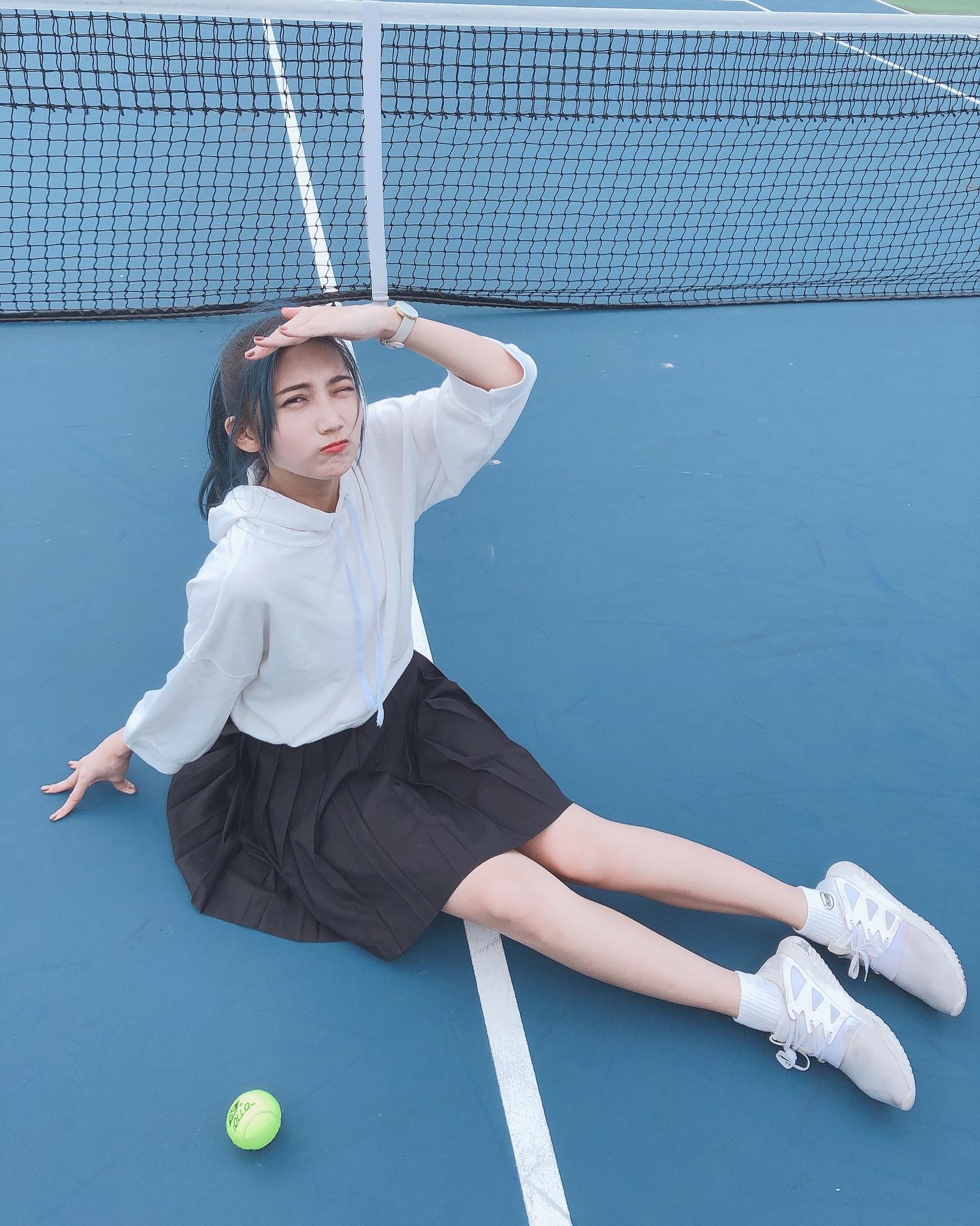 超萌奶妹「殷微帆」不合法乳溝「深不見底」實在太犯規！「養眼美照」福利時間！-第1章-图片1