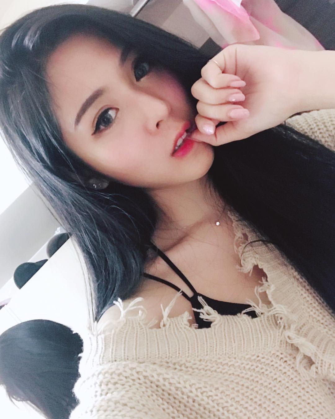 Nica渾圓美乳大解放 網瘋：雪乳夾起來特別性感-第1章-图片11