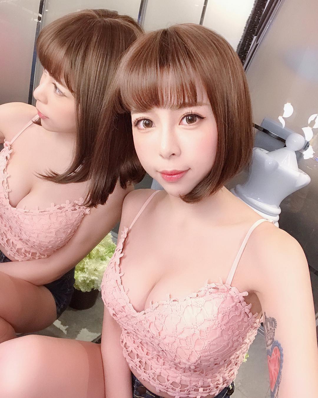 超萌短髮大眼妹Chubby糖 雪白巨乳完全無法忽視-第1章-图片1