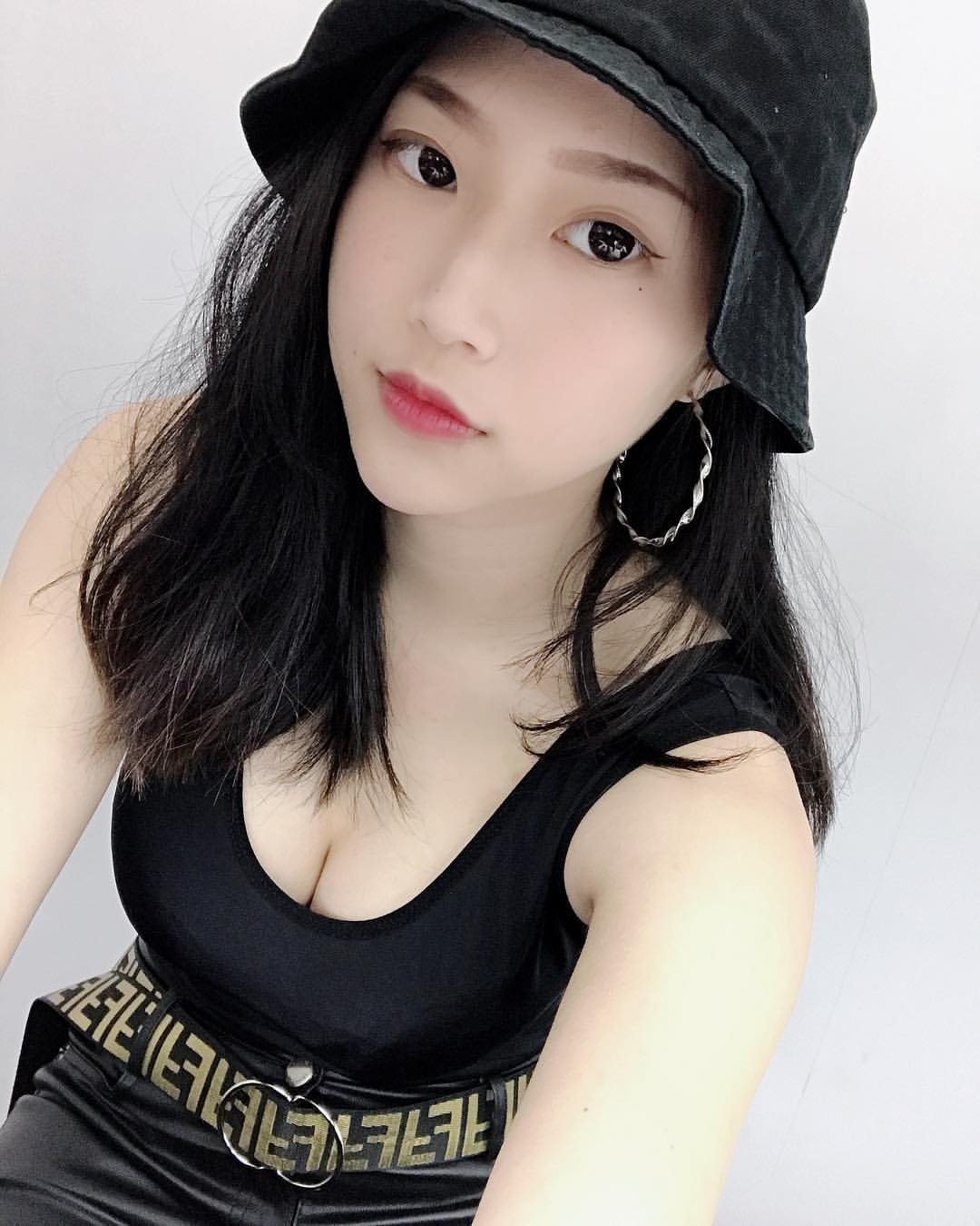 墨娜大尺度藝術照讓人看了臉紅心跳加速-第1章-图片18