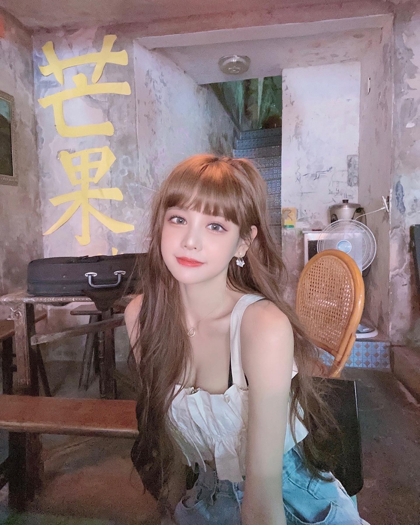 絕美洋娃娃「王依渟」仙女般小巧容顏，凹凸曲線讓司機們想靠近又怕失控！-第1章-图片2