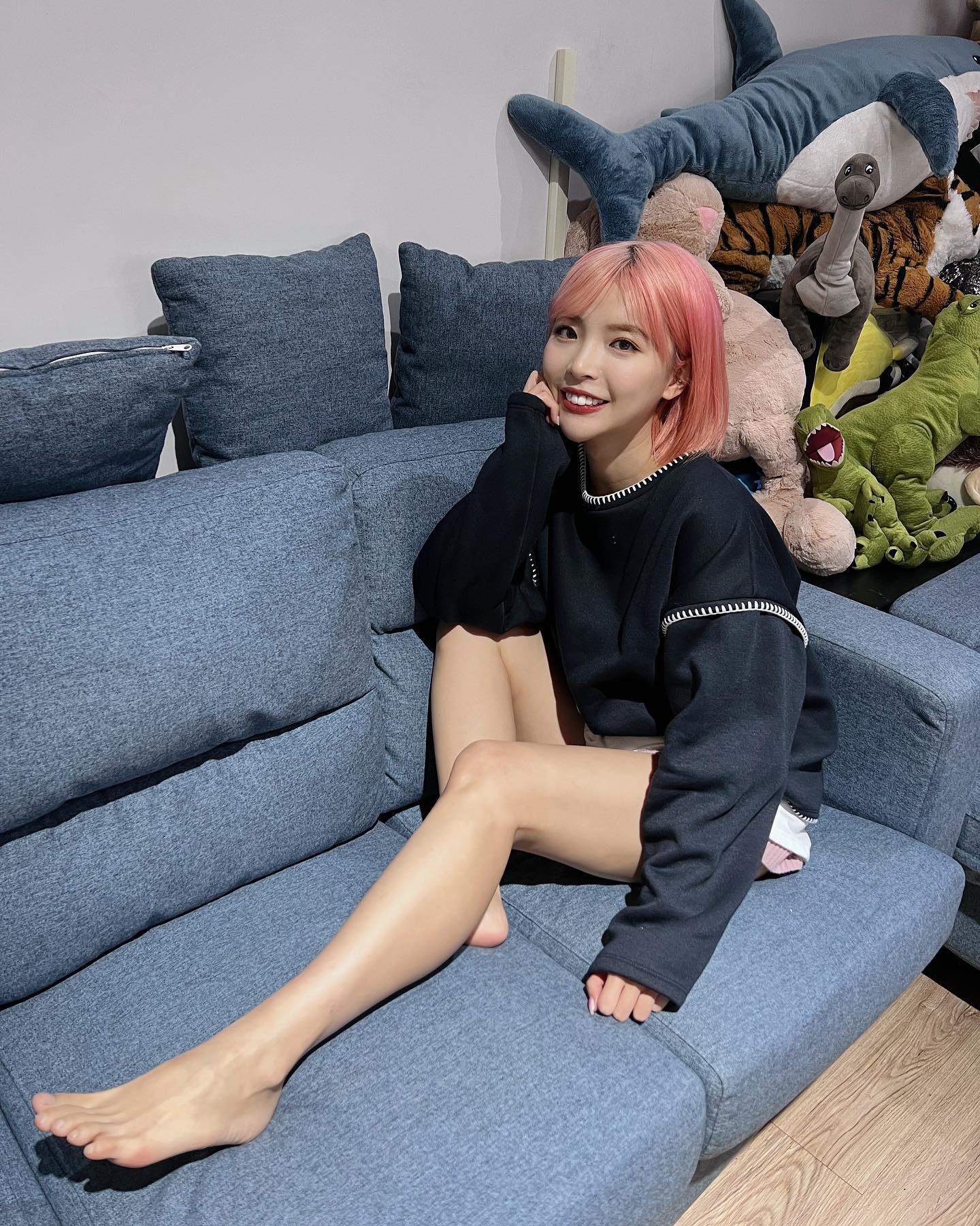 美女Youtuber「一隻阿圓」超帶感的視覺衝擊會上癮啊，「飽滿乳溝」讓人狂噴鼻血！-第1章-图片7