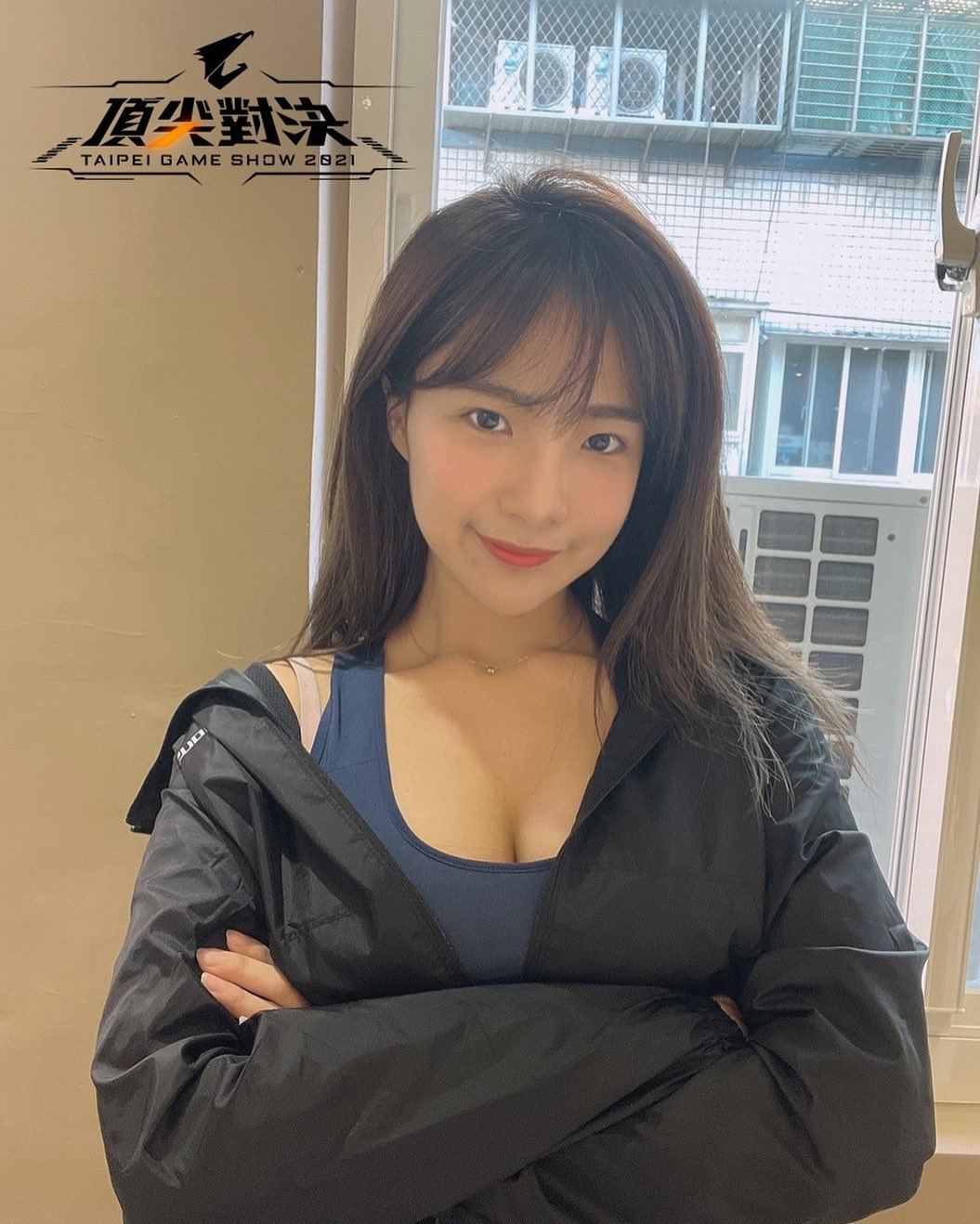 天然女神「貝莉莓」精緻容顏網直呼仙女下凡！超低領口意圖使人窒息-第1章-图片5