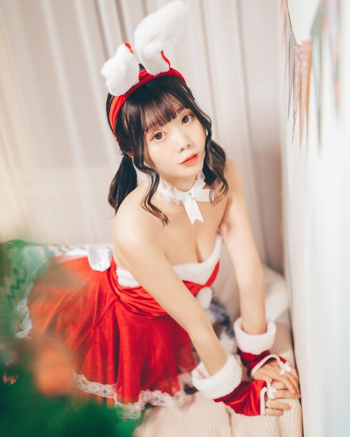 爆乳正妹「裘球」養眼美乳大秀深溝，超性感身材讓一票人都醉了，甜美笑容讓網友融化-第1章-图片3