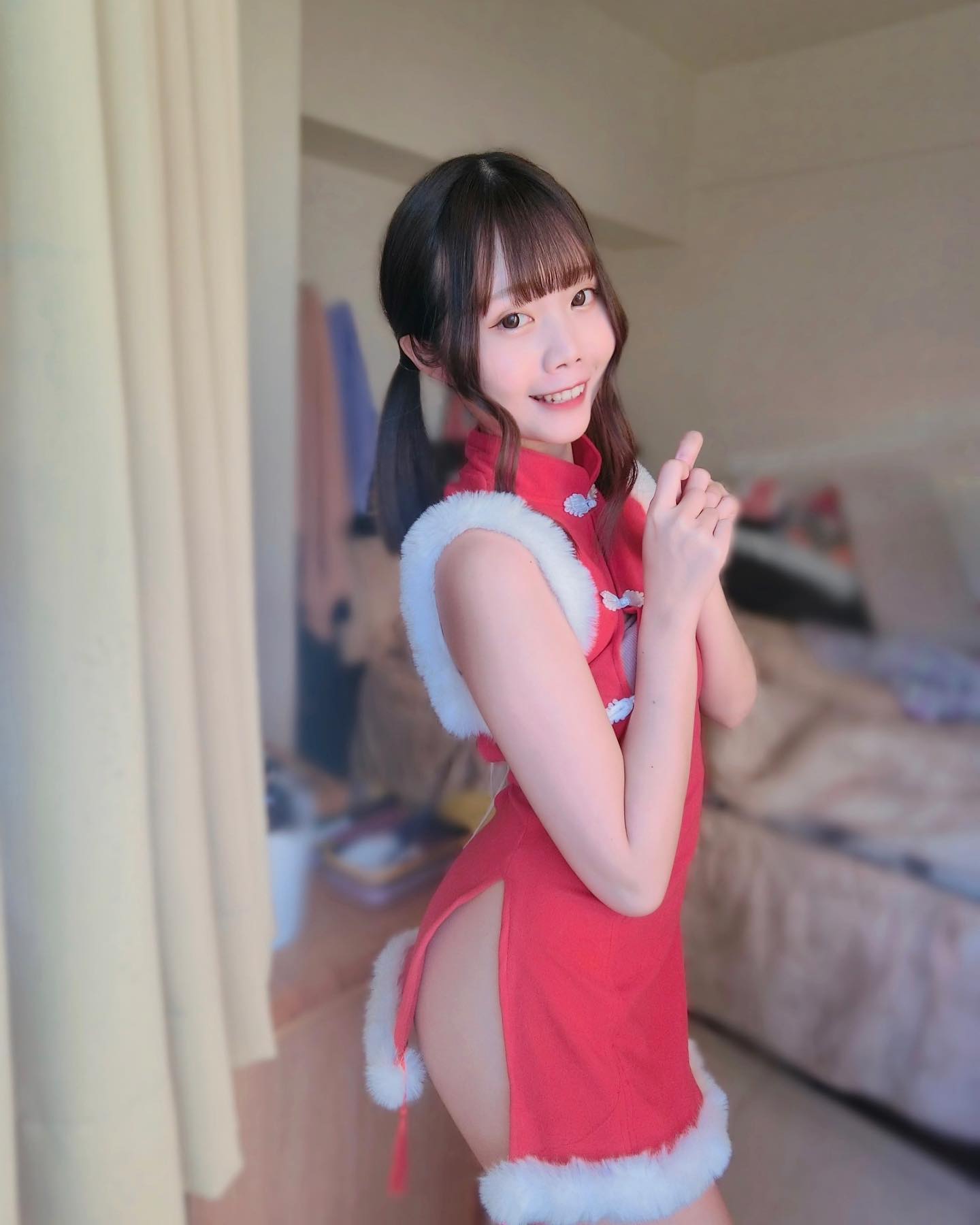 爆乳正妹「裘球」養眼美乳大秀深溝，超性感身材讓一票人都醉了，甜美笑容讓網友融化-第1章-图片6