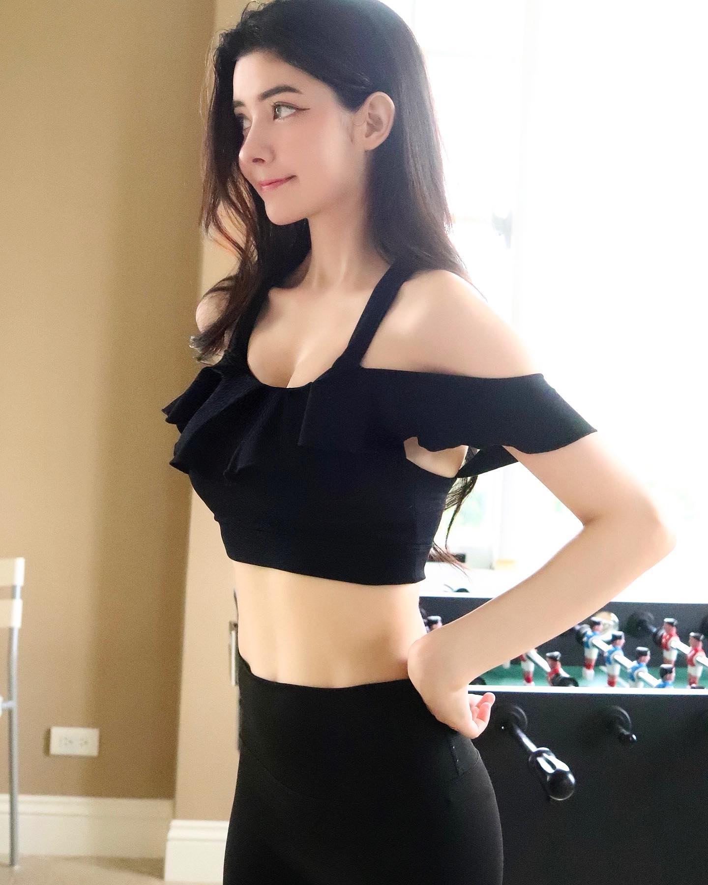 絕美天使顏超迷人「蘇小軒」甜美外型讓網友暴動！胸前深溝快撐破上衣啦！-第1章-图片6