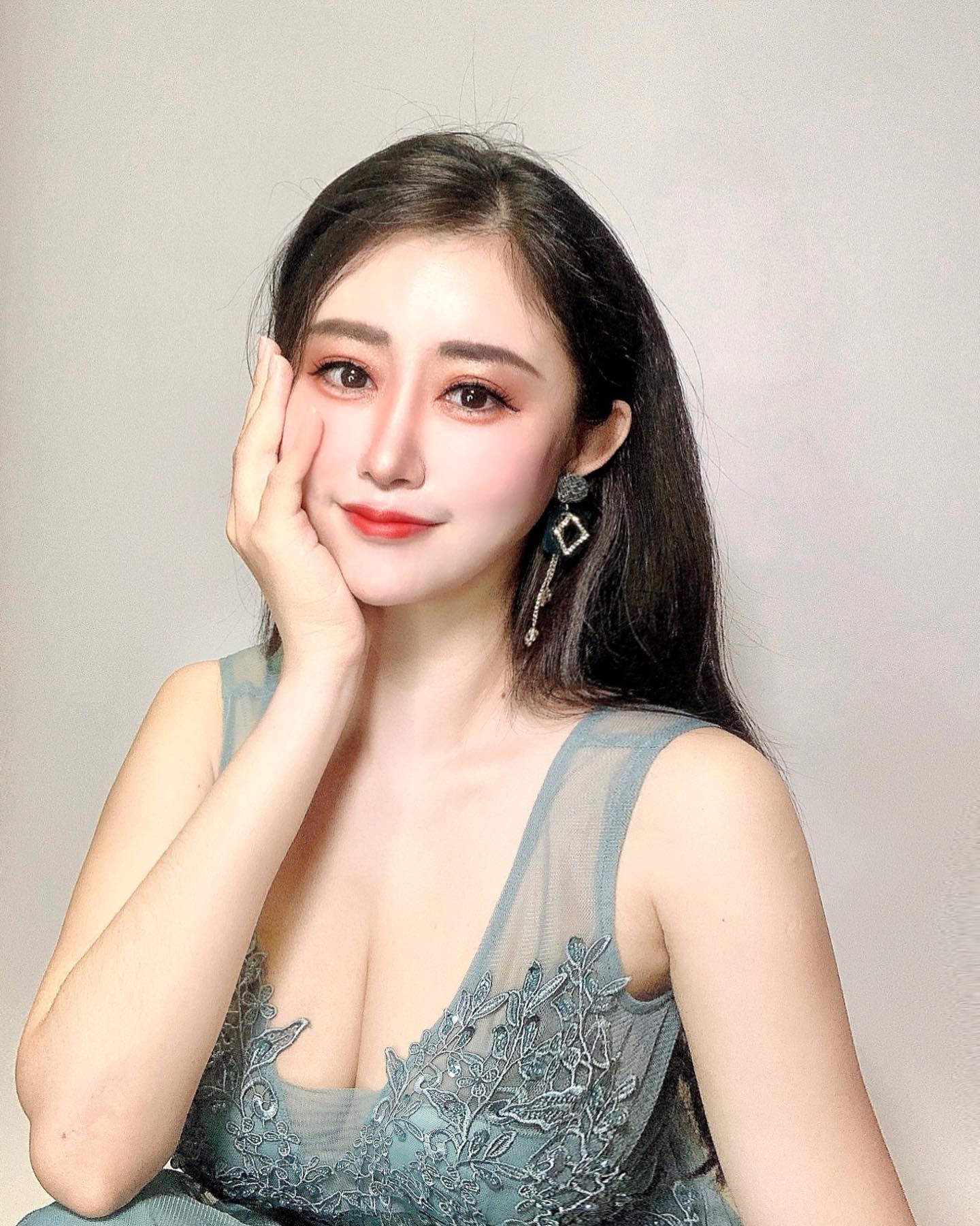 「史黛拉」傲人曲線好讓人瘋狂喔！氣質外型逼死人！甜甜讓人想戀愛-第1章-图片5