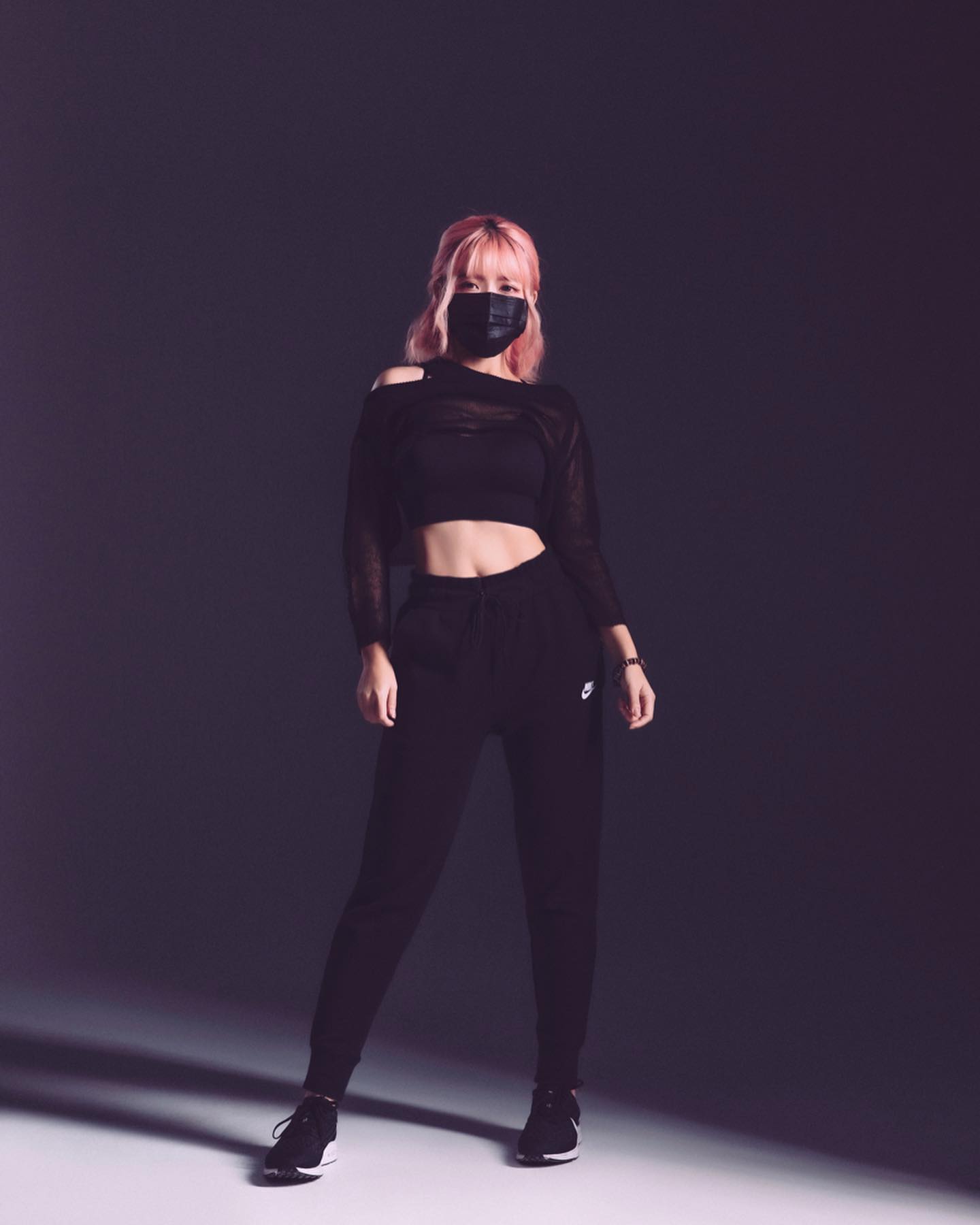 口罩美腿妹子「關關關兒」馬甲線超優質「修長曲線」辣翻，好讓人著迷！-第1章-图片6