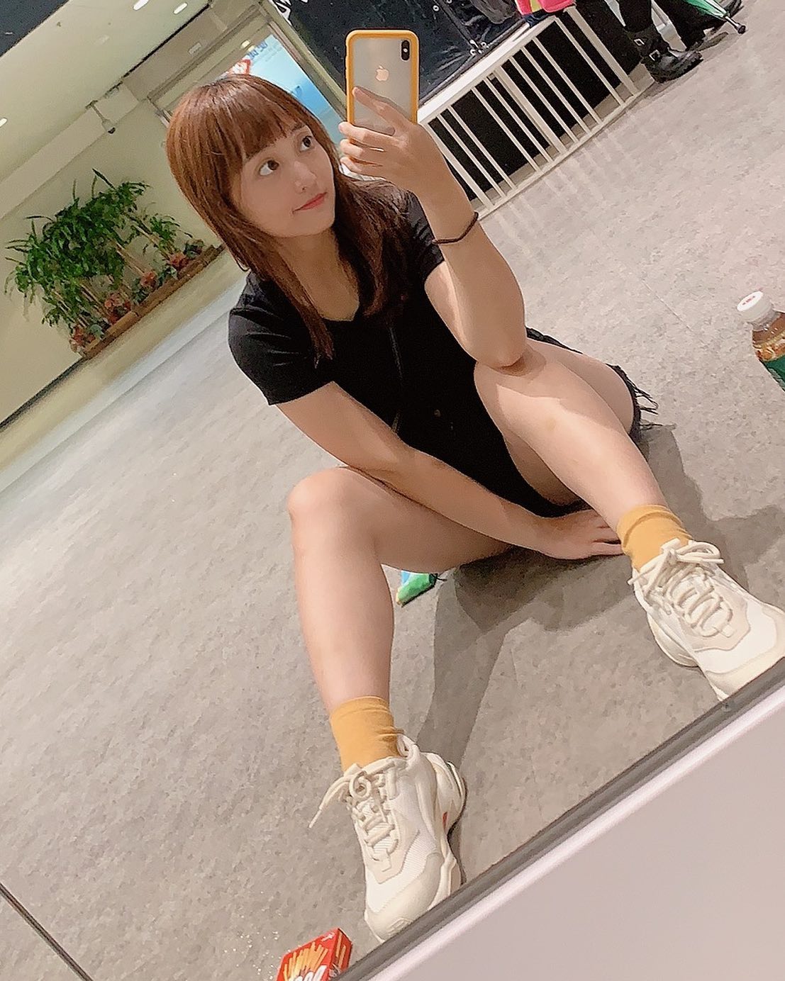 氣質護理師「學長Abby」性感曲線好迷人，渾圓美乳又白又嫩，形狀真的太美好！-第1章-图片2