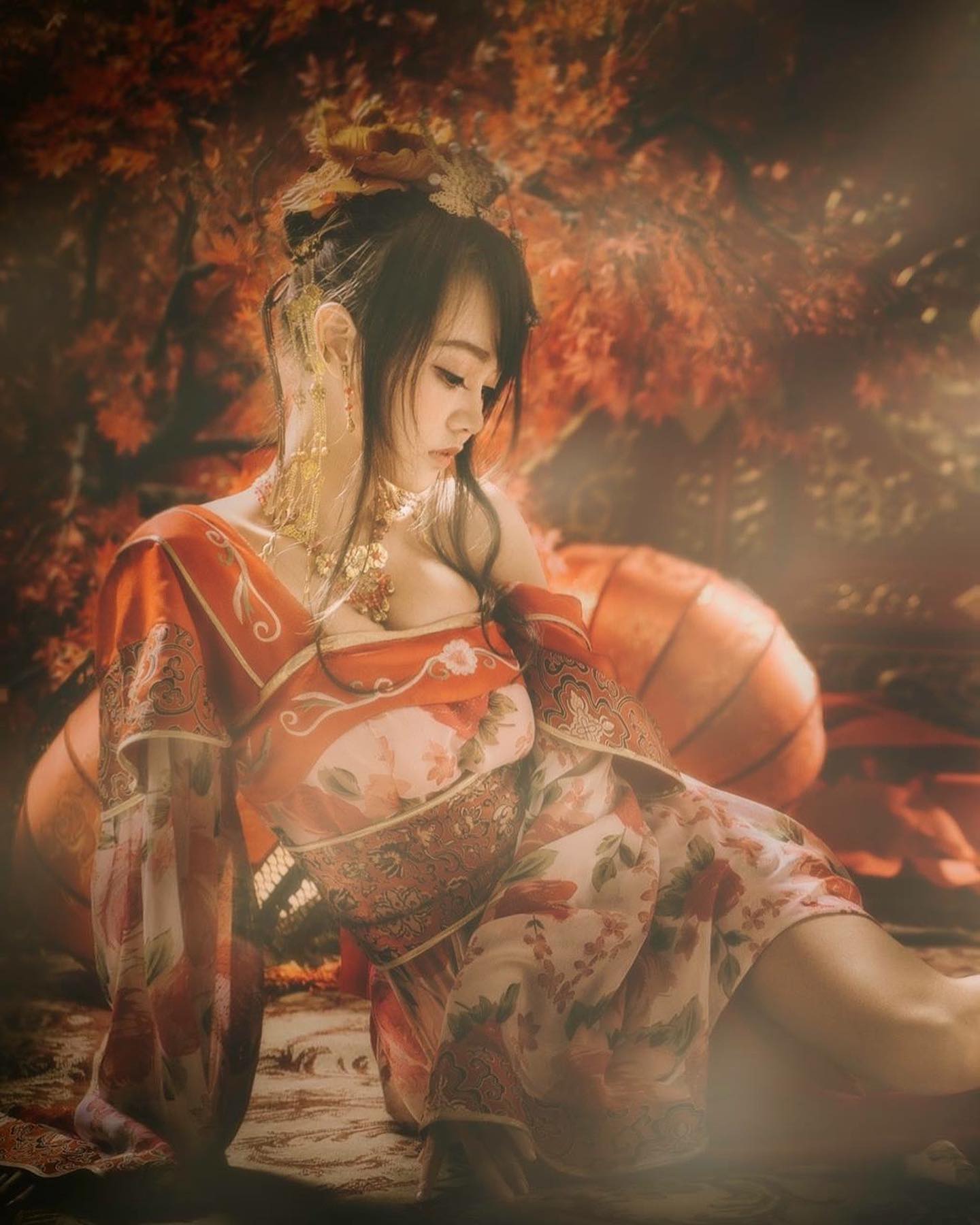 天菜正妹「孫卉彤」霸氣雙乳配上「逆天美腿」好加分，理智線瞬間全斷光-第1章-图片6