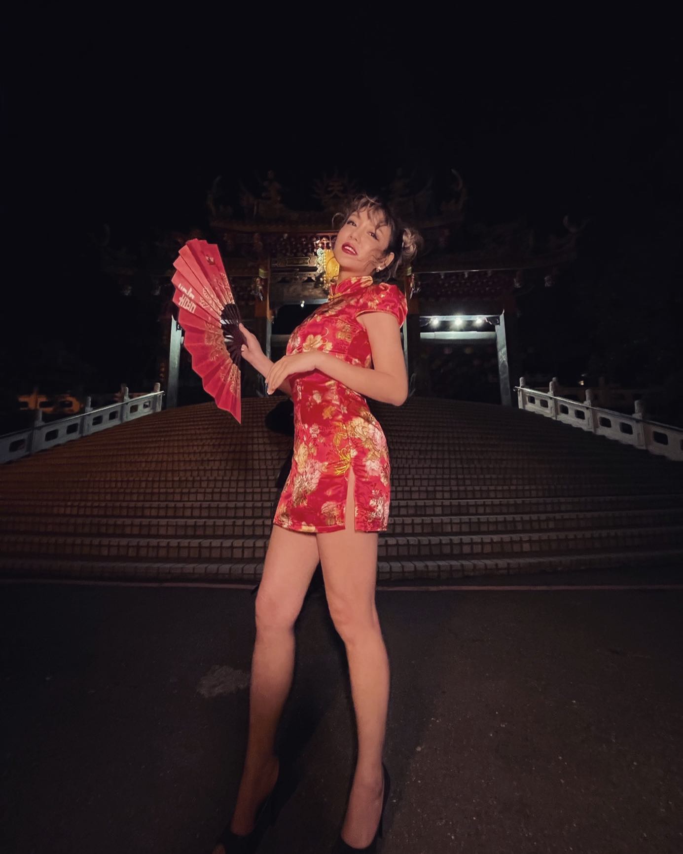 超高顏值正妹「天菜小姐」雪白形狀又圓又晃好明顯！事業跟形狀完全外露線-第1章-图片7