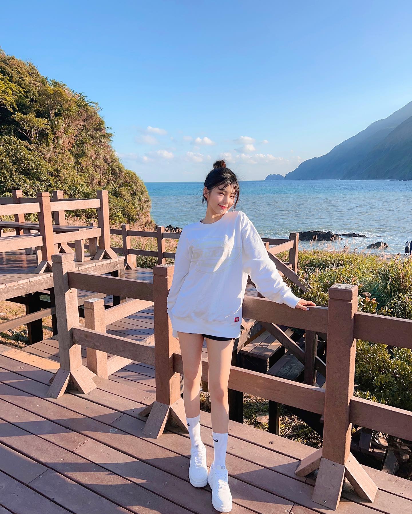 清新正妹「許悅」神正「高顏值」讓人忍不住戀愛了！美胸身材有夠犯規！-第1章-图片9