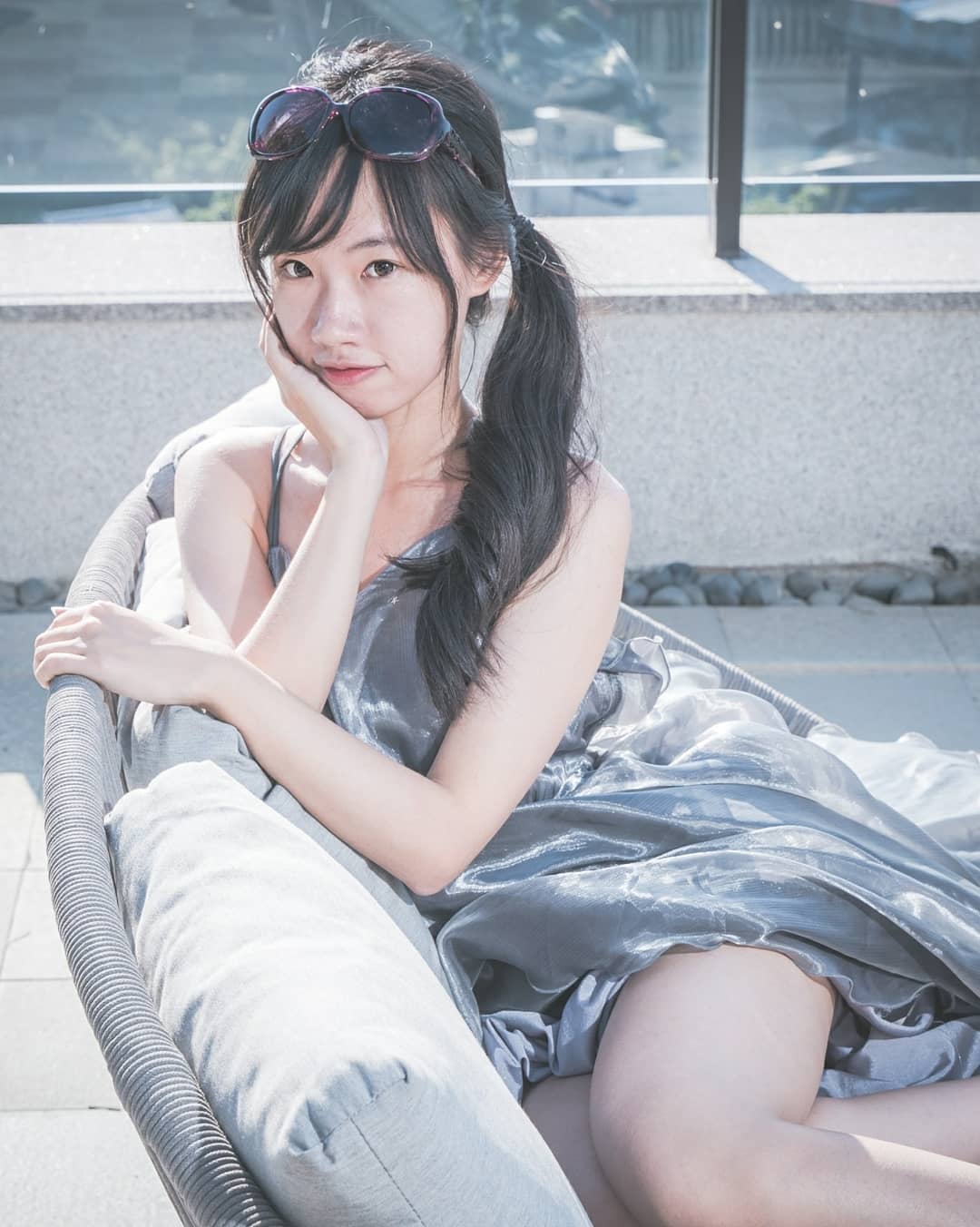 甜美女友「伊媚兒」極致S曲線加上細白長腿，滿滿的「白皙美腿」讓你一次滿足-第1章-图片7