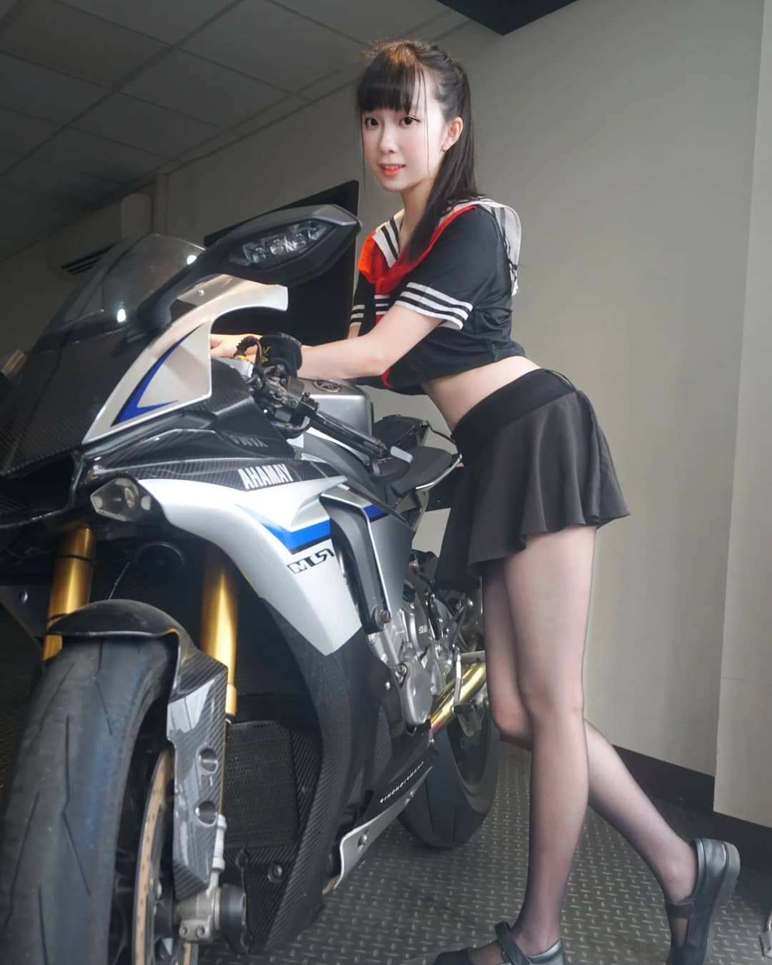 S級美腿辣妹「小孟」萌氣十足，白皙美腿比例太強大！清新甜美讓網友瘋狂了！-第1章-图片2