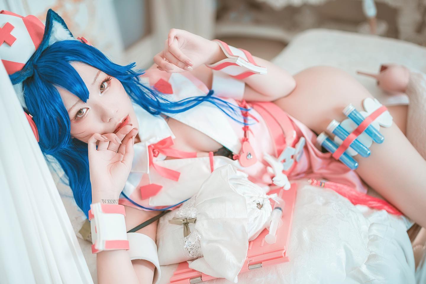 極品cosplayer「萌漾」美乳太犯規！胸下「曲線畢露」畫面波濤洶湧-第1章-图片5