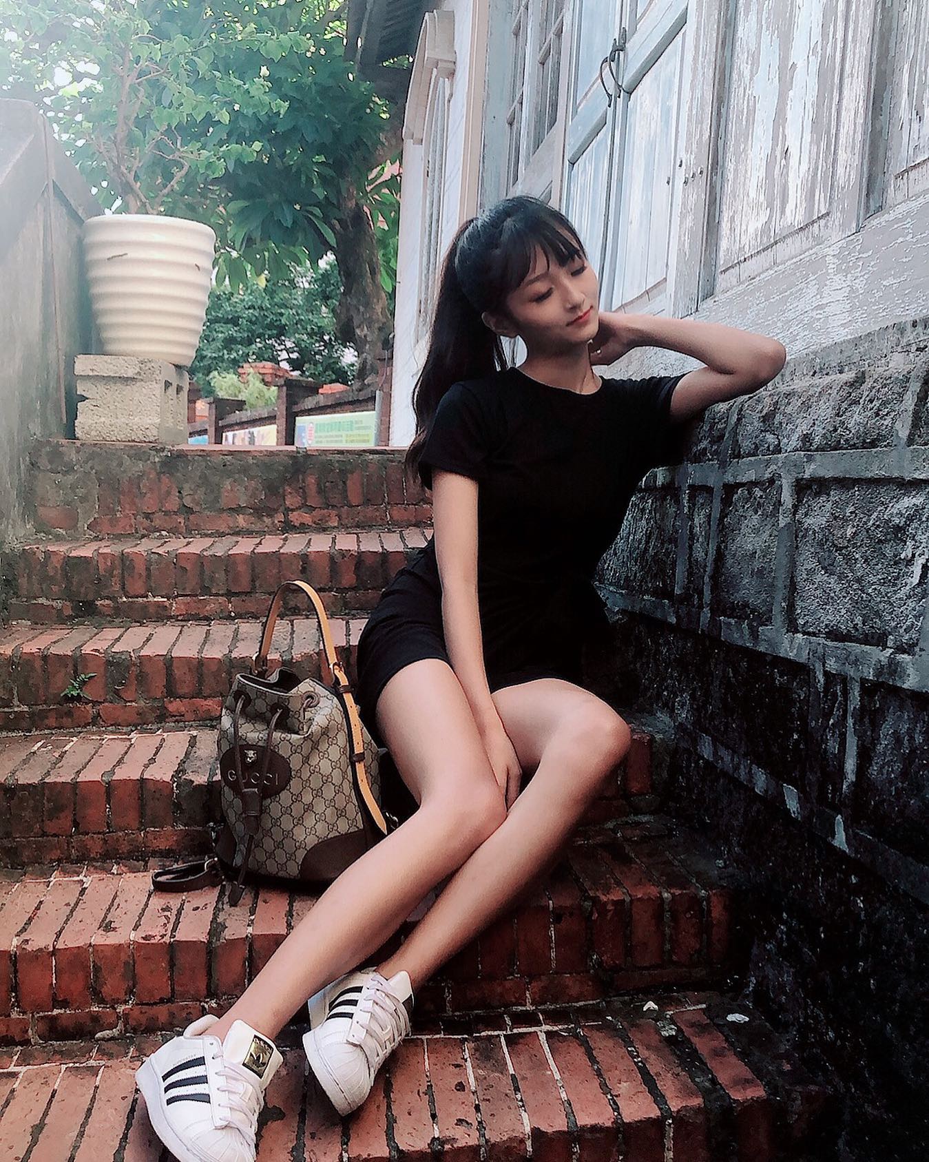 高顏值美女「許雅涵」女神美顏「飽滿大球」美乳誘惑！讓人看得欲罷不能！-第1章-图片1