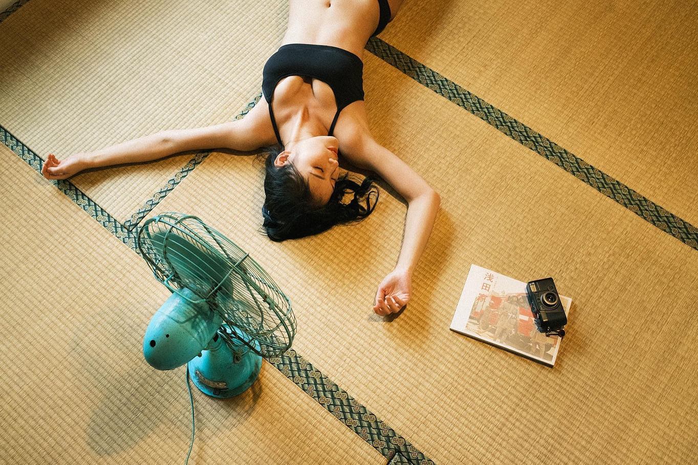 火辣model「花巧娟」邪惡飽滿乳量挺到極點了！「乳波蕩漾」 好上火！-第1章-图片2