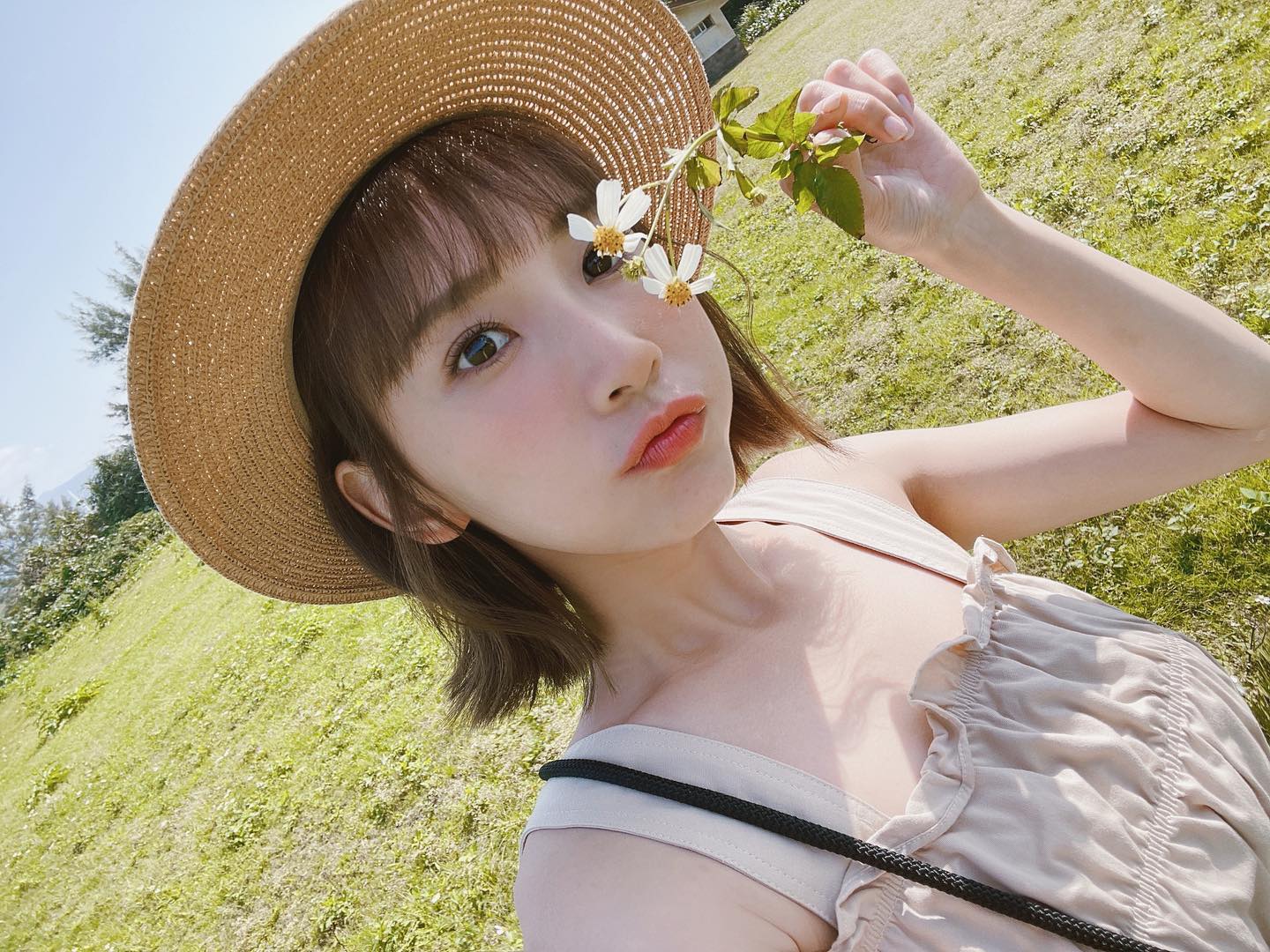 極品正妹「粿粿Meigo」腿部線條超光滑，白皙辣腿和小蠻腰一次展現！-第1章-图片6