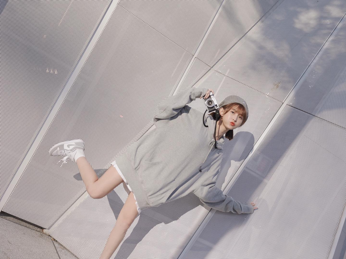 極品正妹「粿粿Meigo」腿部線條超光滑，白皙辣腿和小蠻腰一次展現！-第1章-图片10