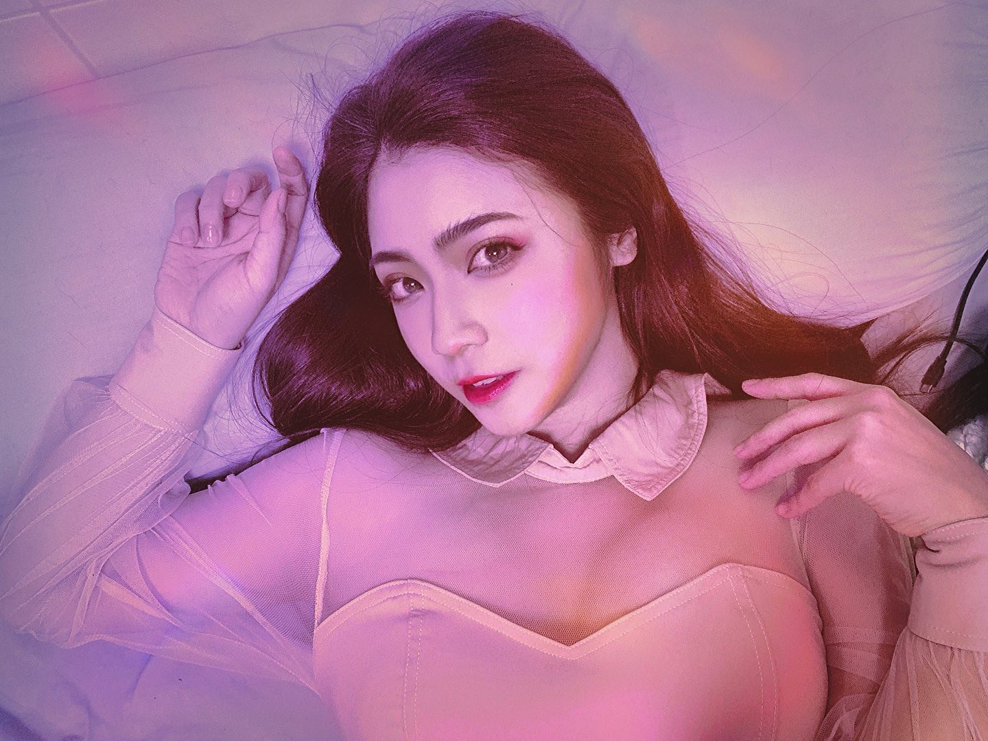 爆乳洋裝妹「小璦」甜美笑容、清新五官，超誘惑「美乳視角」讓人血脈噴張-第1章-图片1