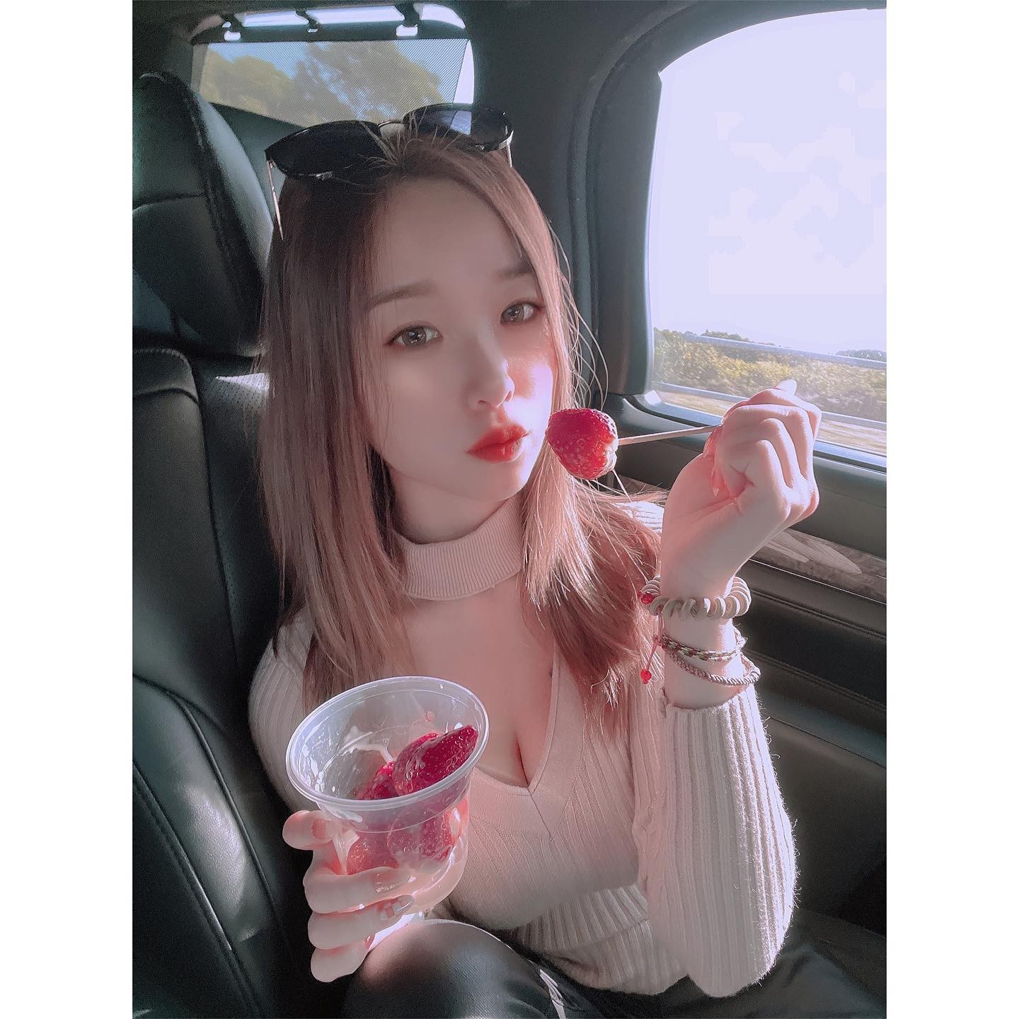 凶狠正妹「心瑜」超份量爆乳與甜美顏值的最棒反差，「雪白美體」太誘人-第1章-图片4