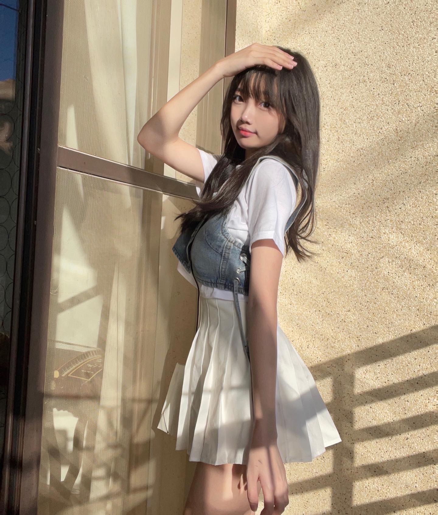 氣質正妹「喬薰」惹火曲線加上勾人電眼，腰細翹臀長腿真的超逆天！氣質又甜美-第1章-图片3